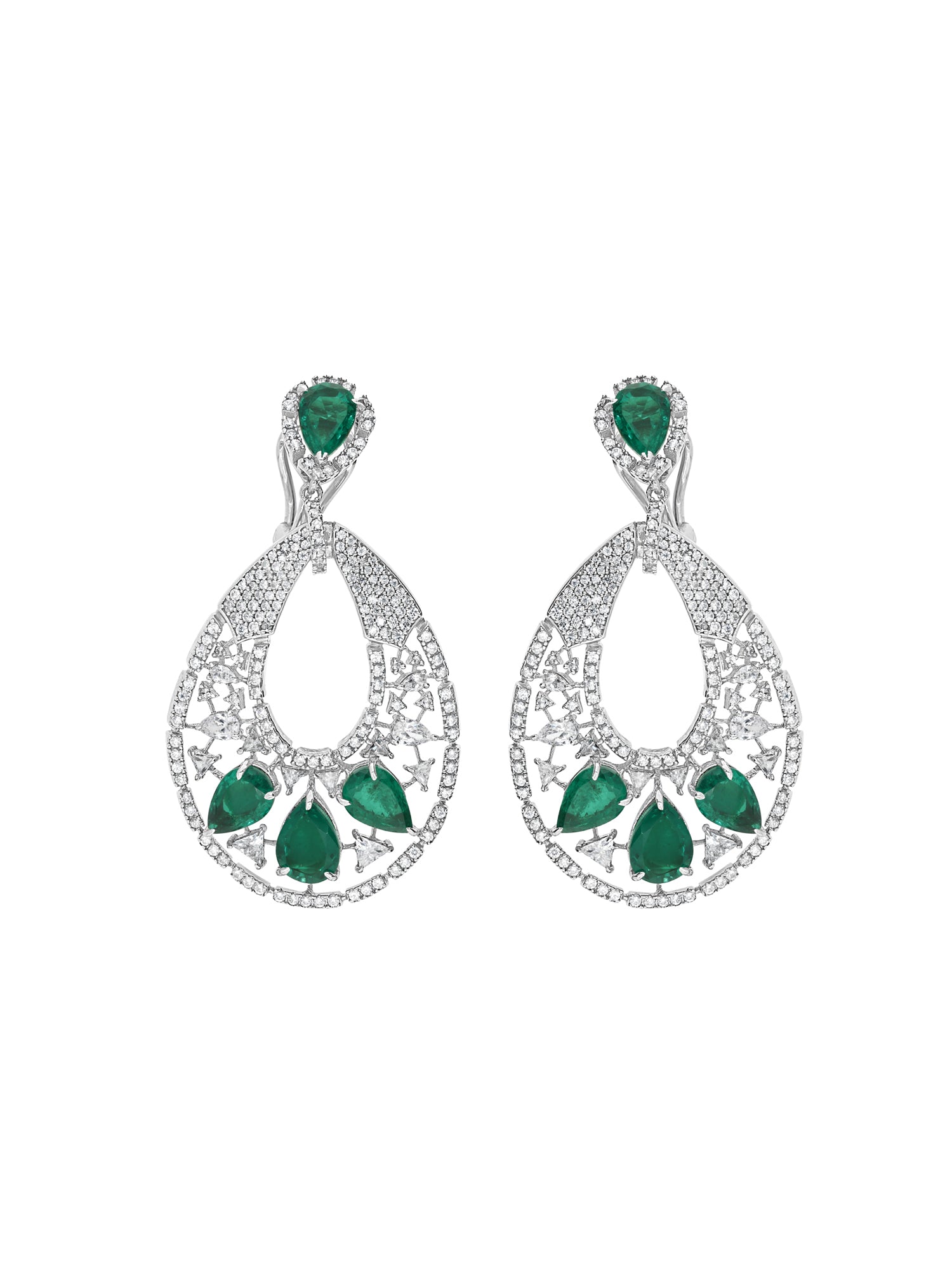 1qty DJV / QTY DISPO : 1-QTY VENDUES : 0-ST : 0% PRIX DJV : 995€ // Argent Rhodié Boucles d'oreille sur argent rhodié système mixte serties de Burmalite™ taille poire vert émeraude /// RECO : 945€