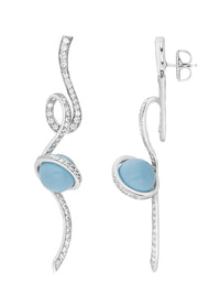 1qty DJV / QTY DISPO : 1-QTY VENDUES : 0-ST : 0% PRIX DJV : 695€ // Or gris 18 ct Boucles d'oreilles en or gris pavée de Burmalite™ blanche entourant une perle turquoise synthétique /// RECO : 580€
