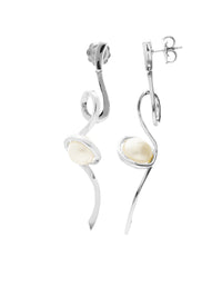 1qty NEW / Or blanc 18 ct Boucles d'oreilles en or blanc 18 cts serties de perles blanches // RECO : 662€