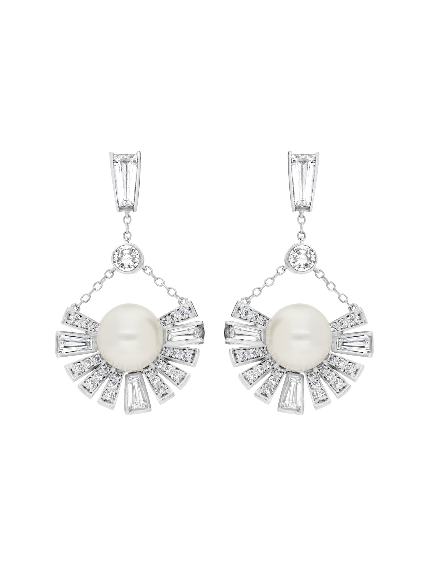 2qty DJV / QTY DISPO : 2-QTY VENDUES : 0-ST : 0% PRIX DJV : 350€ // Argent Rhodié Boucles d'oreille sur argent rhodié serties de Burmalite™ taille baguette trapèze blanche /// RECO : 397€