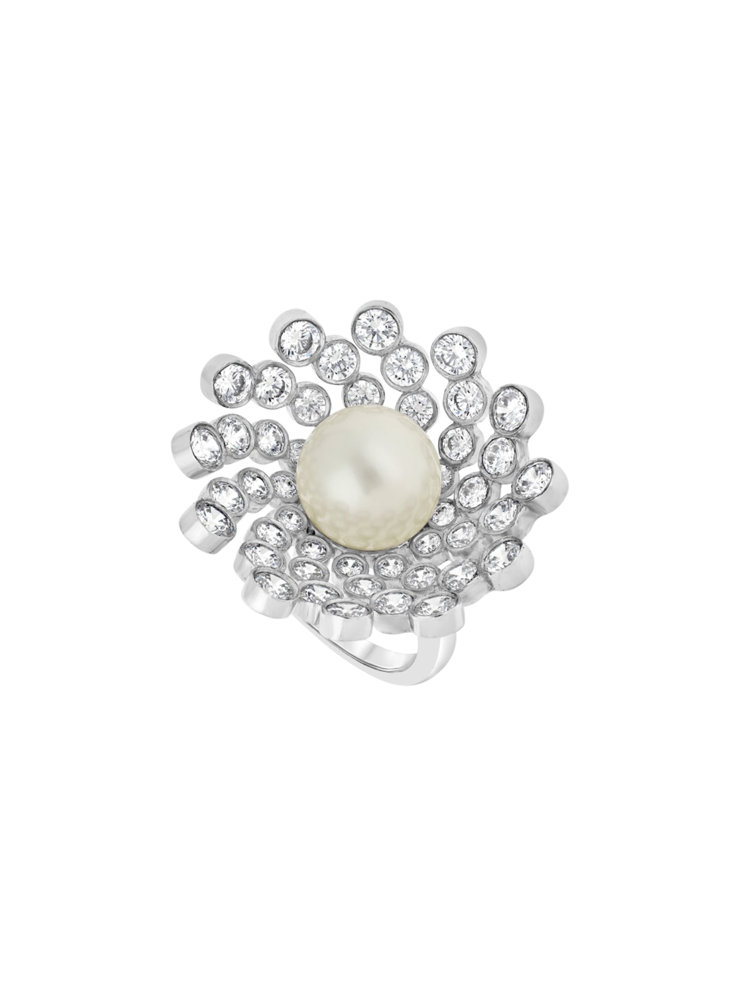 2qty DJV / QTY DISPO : 3-QTY VENDUES : 0-ST : 0% PRIX DJV : 420€ // Argent Rhodié Bague fleur en argent rhodié sertie de perle synthétique blanche et Burmalite™ blanche serti clos /// RECO : 456€