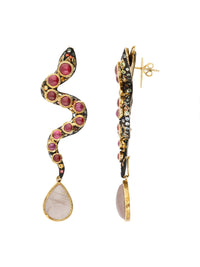 1qty DJV / QTY DISPO : 1-QTY VENDUES : 0-ST : 0% PRIX DJV : 695€ // Vermeil Boucles d'oreilles en vermeil serties de cabochon rubis 18 cts /// RECO : 644€