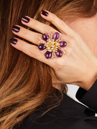 1qty DJV / QTY DISPO : 1-QTY VENDUES : 0-ST : 0% PRIX DJV : 650€ // Vermeil Bague marguerite sertie de cabochon améthyste 30 cts taille poire /// RECO : 645€