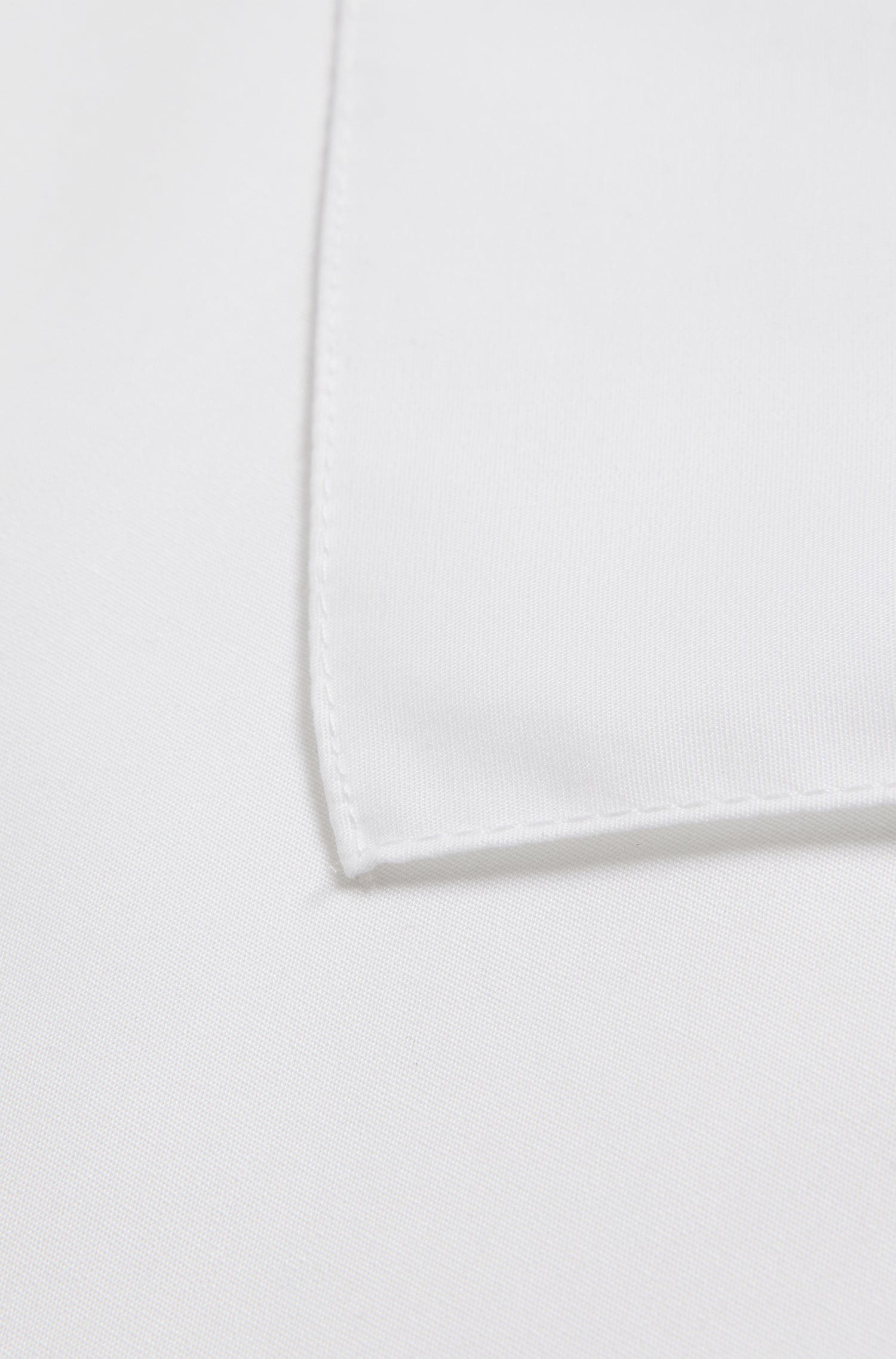WHITE // POCKET SQUARES POCKET SQUARE 33X33