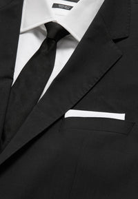 WHITE // POCKET SQUARES POCKET SQUARE 33X33