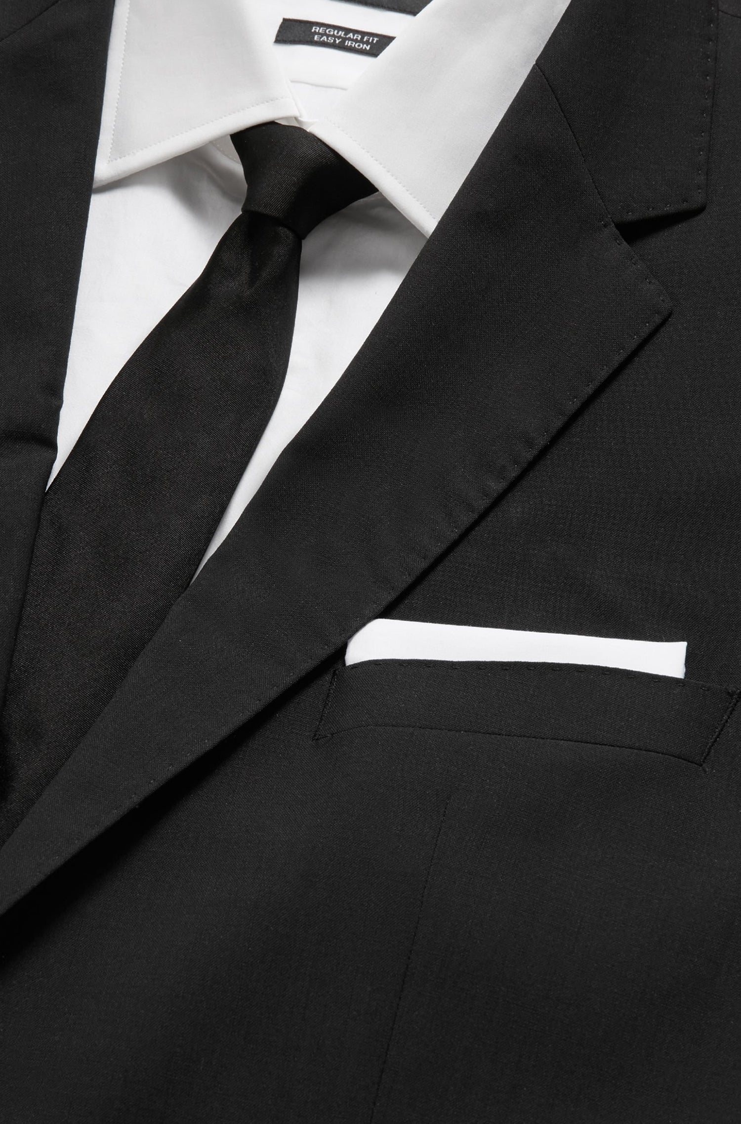 Classic pocket square - White