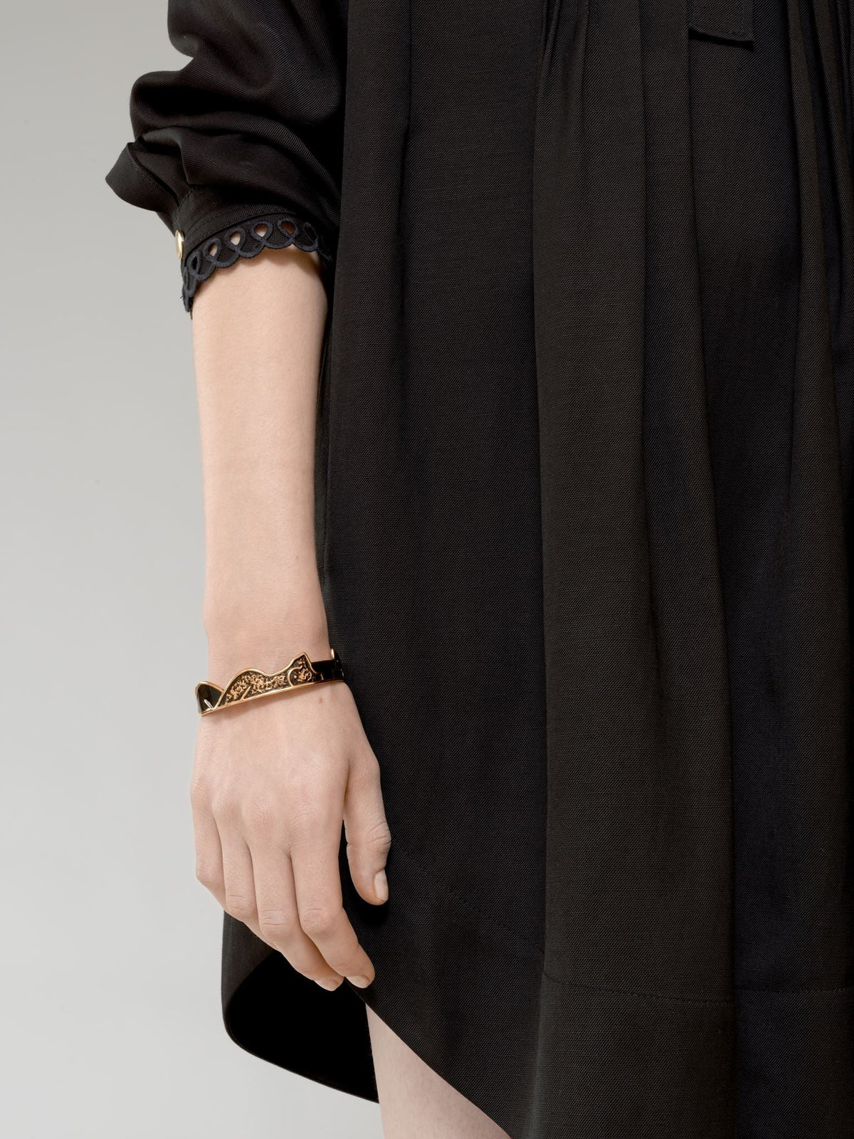 BASEPLUS_Vintage Gold BANGLE - Vintage Gold