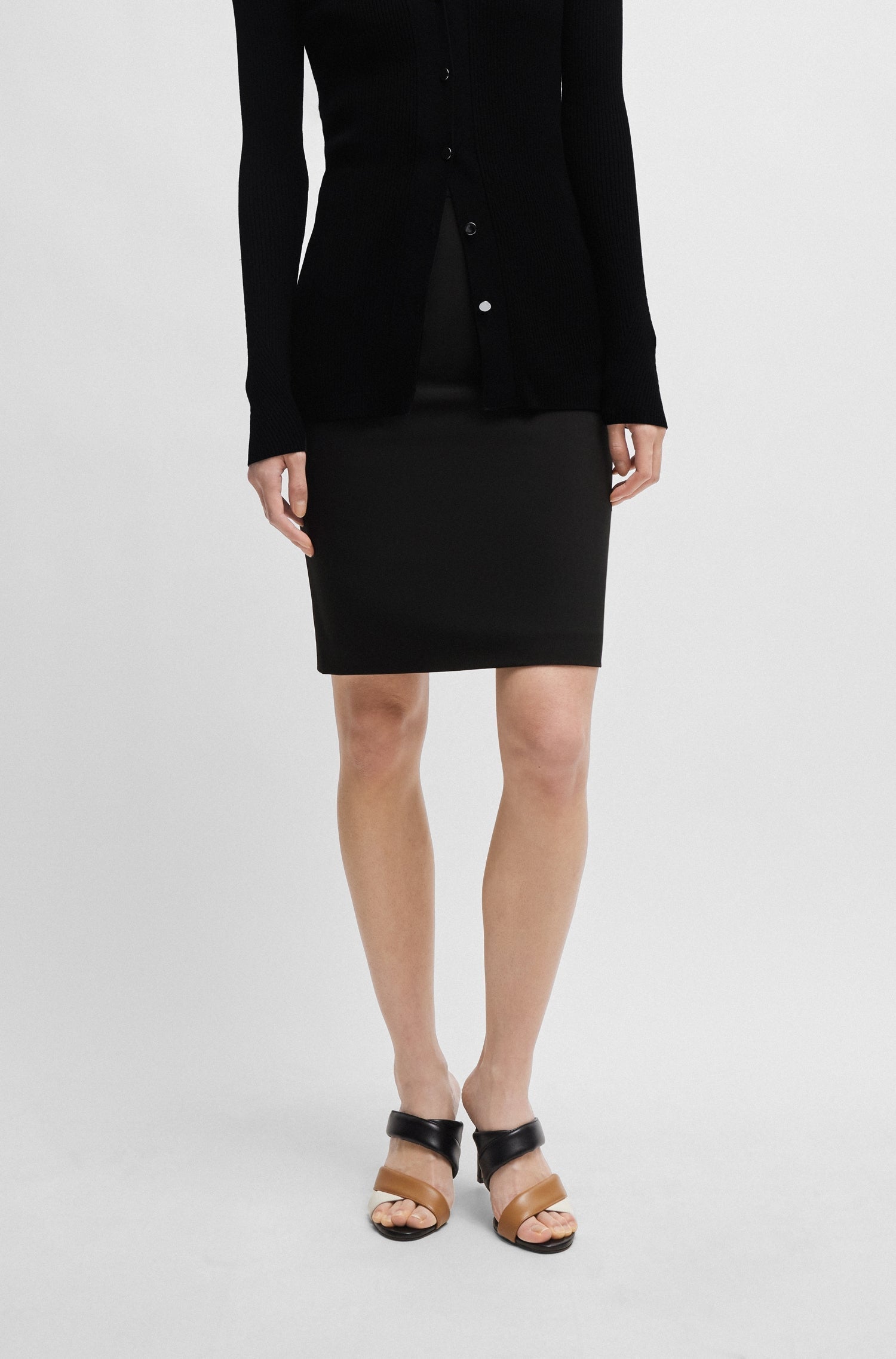 BLACK // BUSINESS SKIRTS VILEA