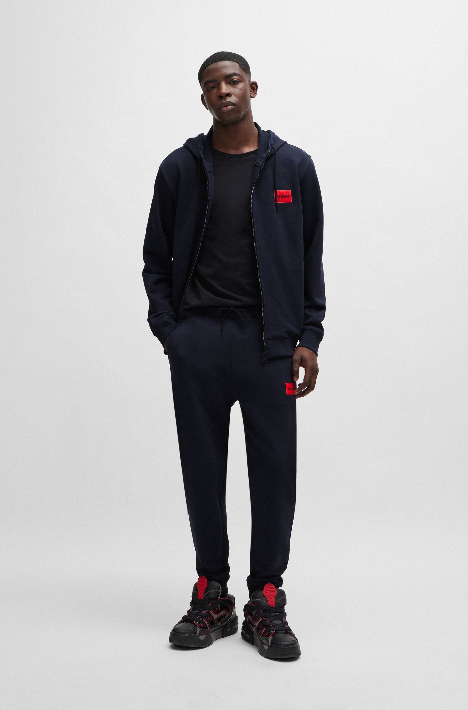 DARK BLUE // CASUAL TROUSERS DOAK212