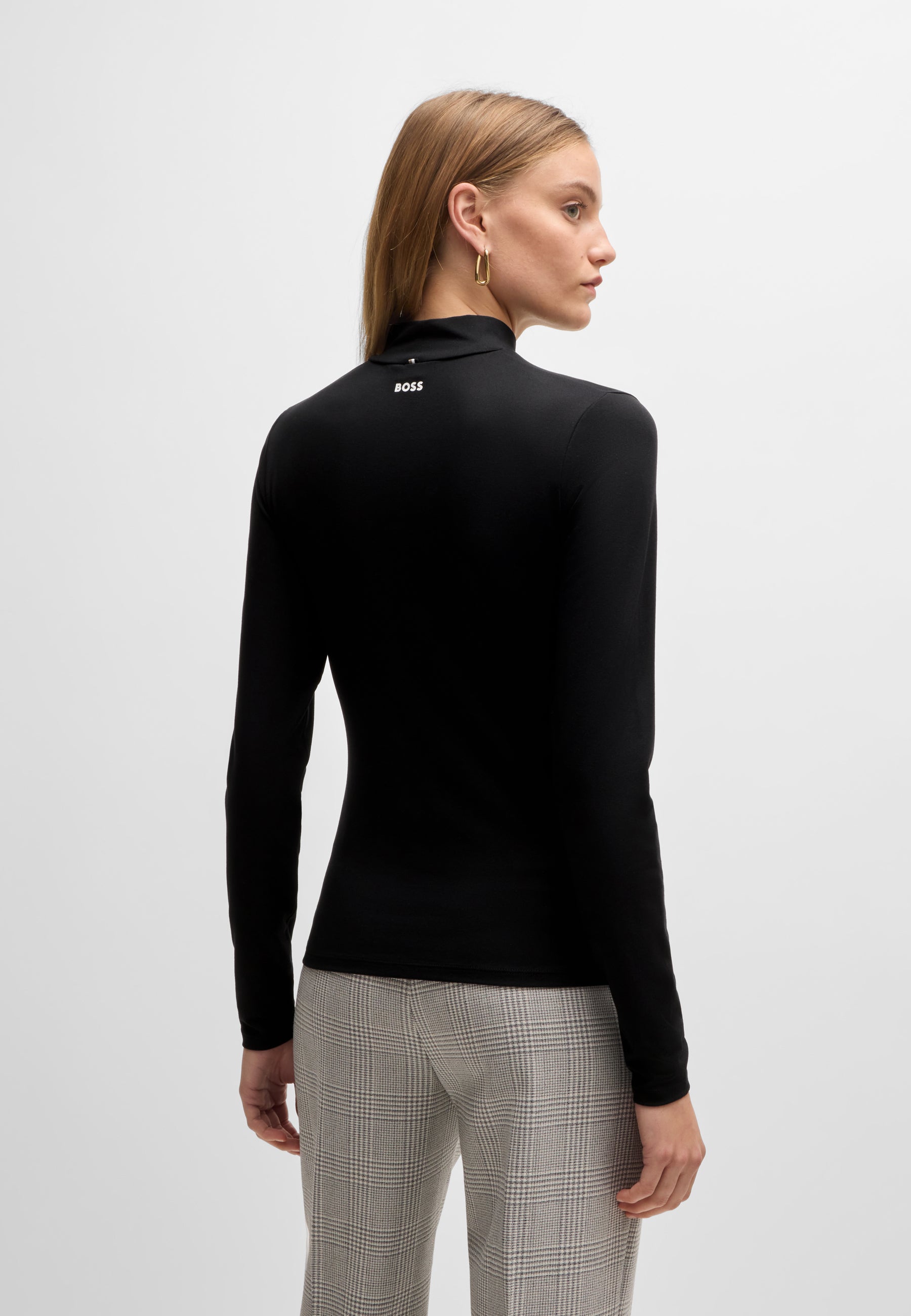 BLACK // CASUAL TOPS EMATA