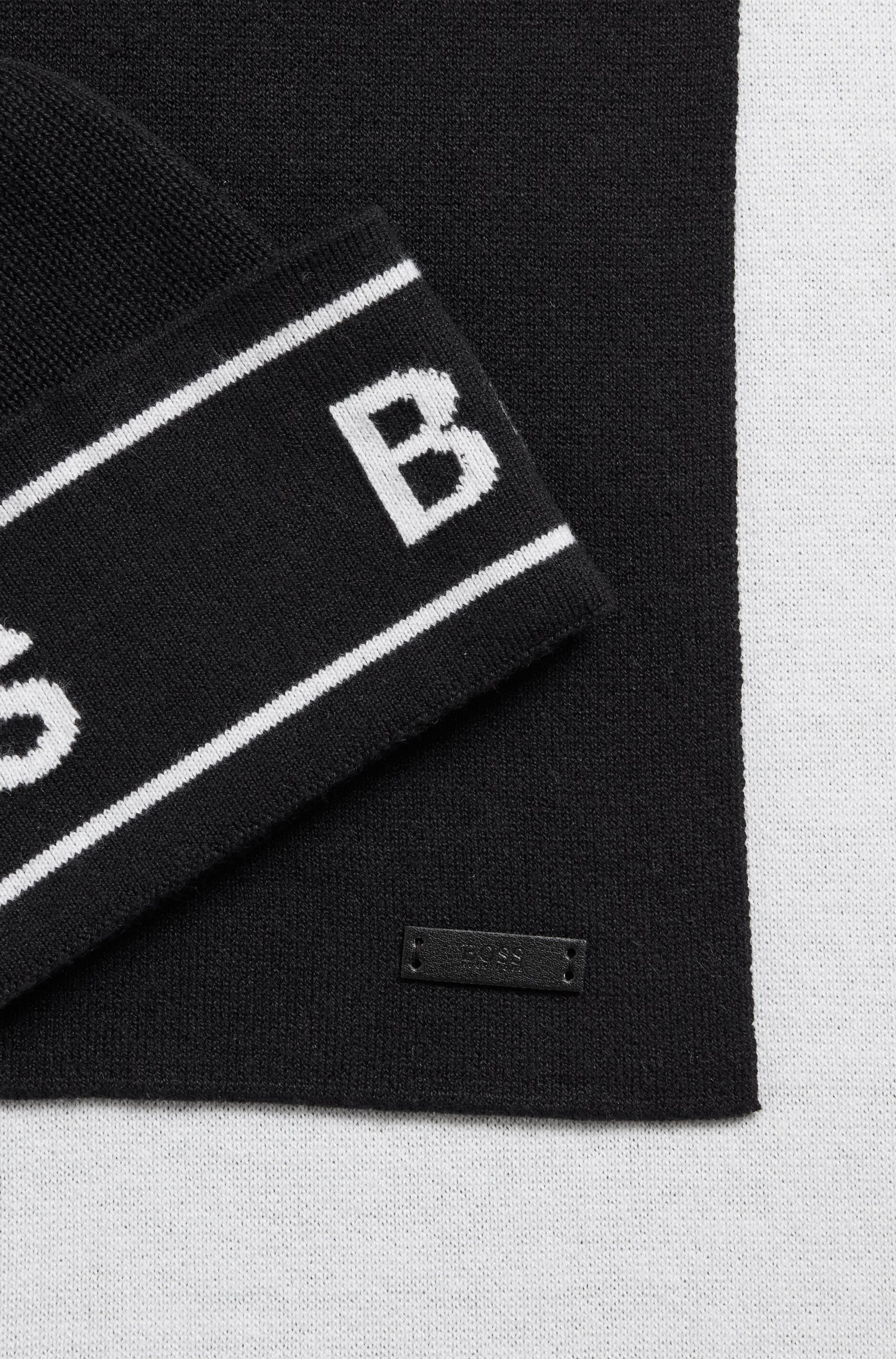 BLACK // SCARVES ULFINO_SET_HC