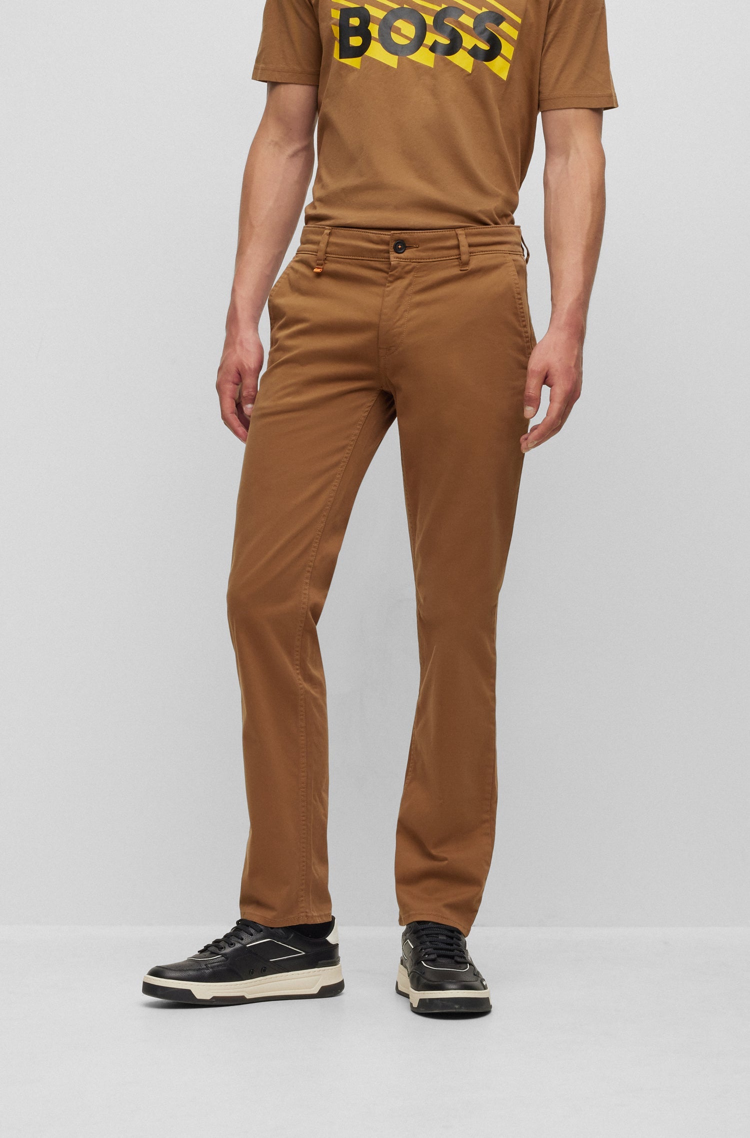 Slim-fit chino trousers - Light Beige
