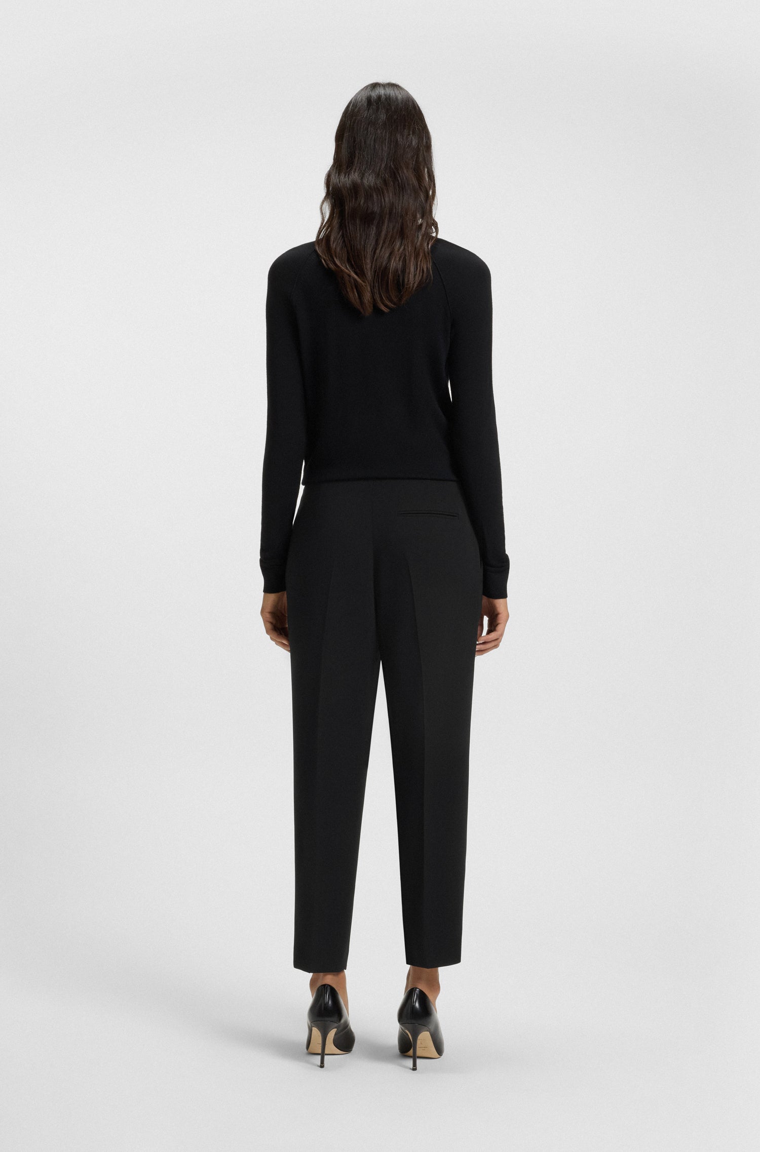 BLACK // FORMAL TROUSERS TAPIAH