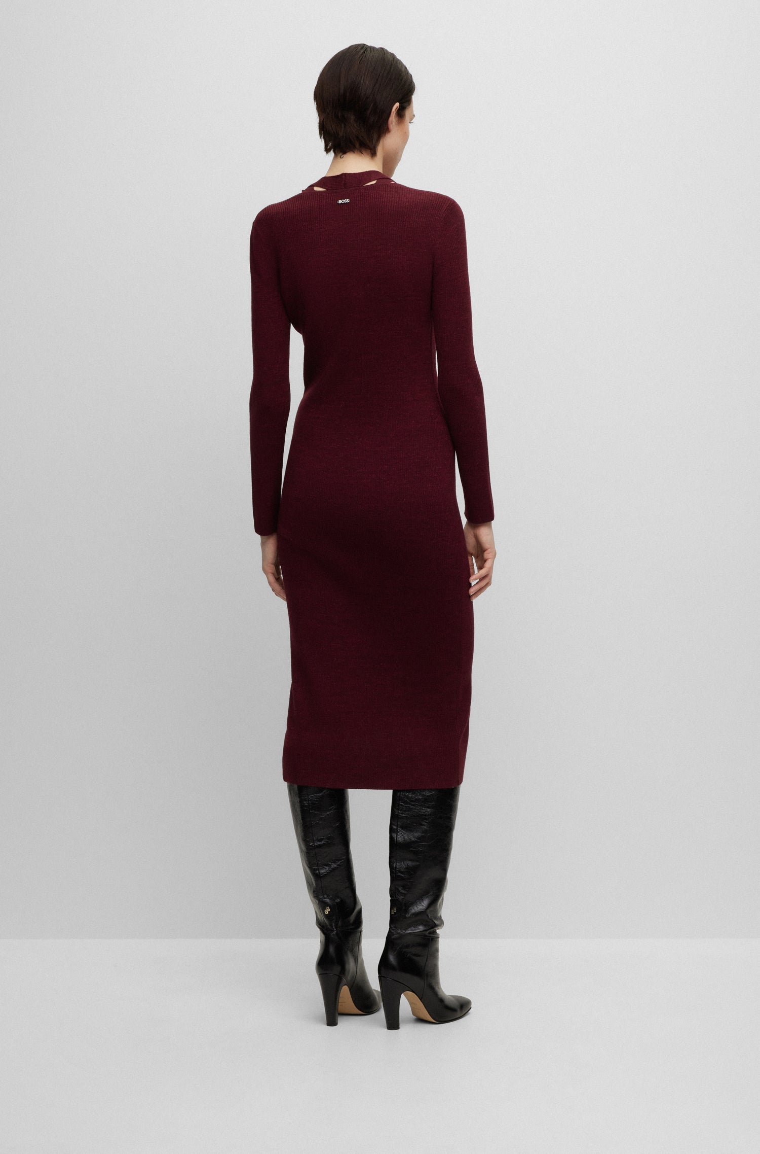 OPEN RED // KNITTED DRESSES FACENE