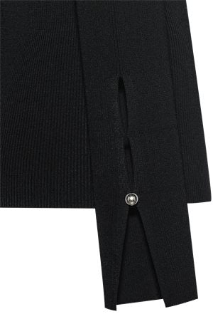 BLACK // SWEATERS FAUCONA