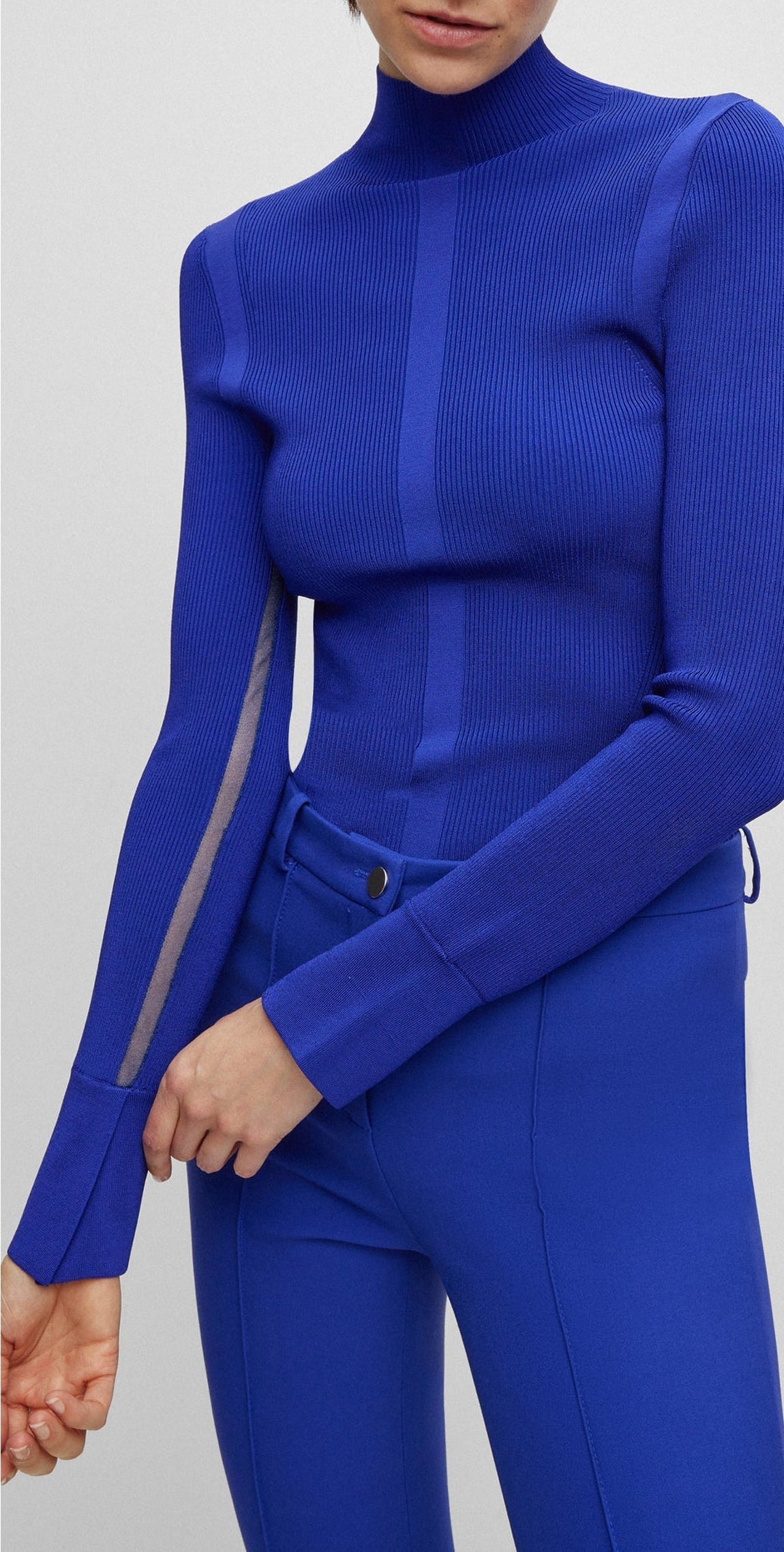 OPEN BLUE // SWEATERS FRESCIA