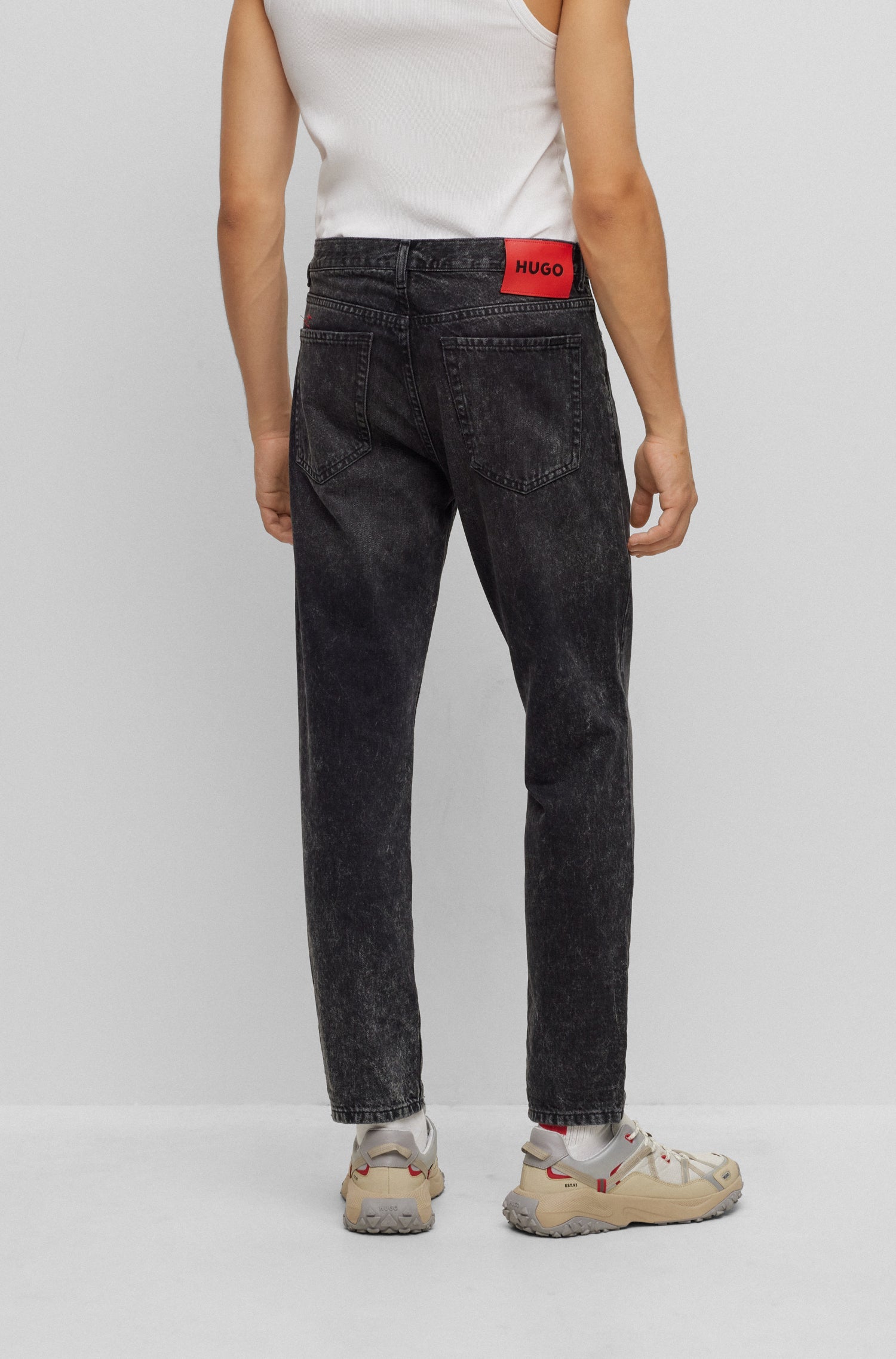 CHARCOAL // JEANS HUGO 634