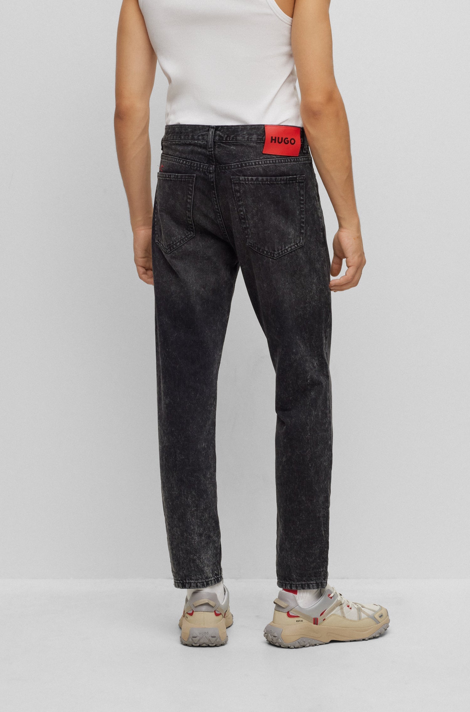 CHARCOAL // JEANS HUGO 634
