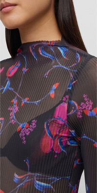 OPEN MISCELLANEOUS // CASUAL TOPS ESAMI