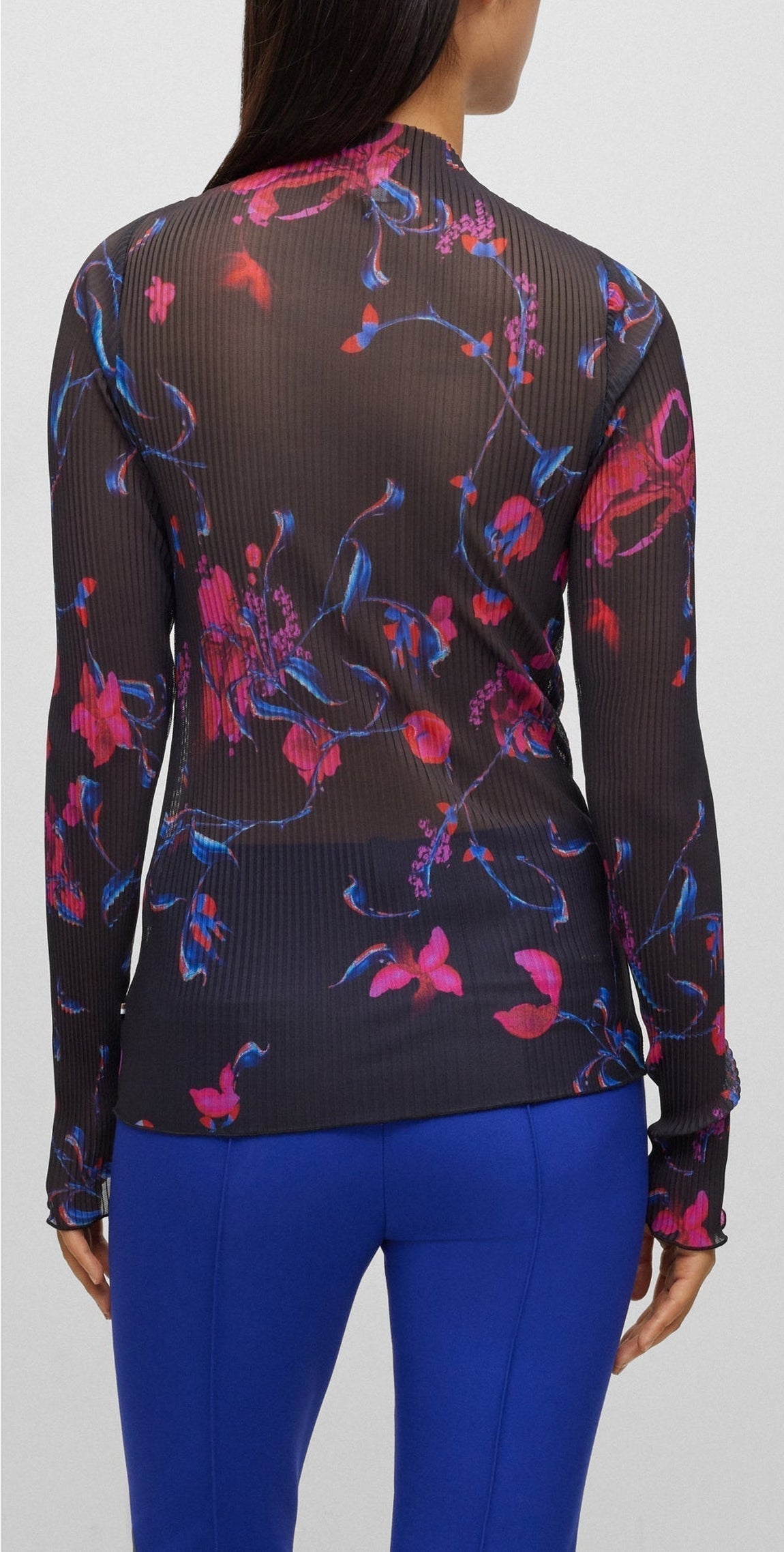 OPEN MISCELLANEOUS // CASUAL TOPS ESAMI