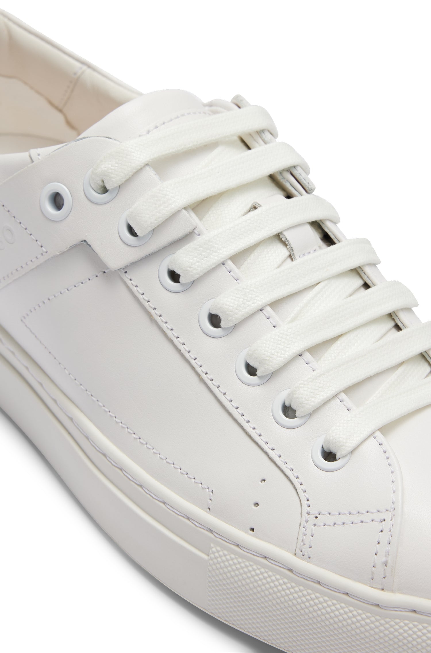 Futurism leather trainers - White
