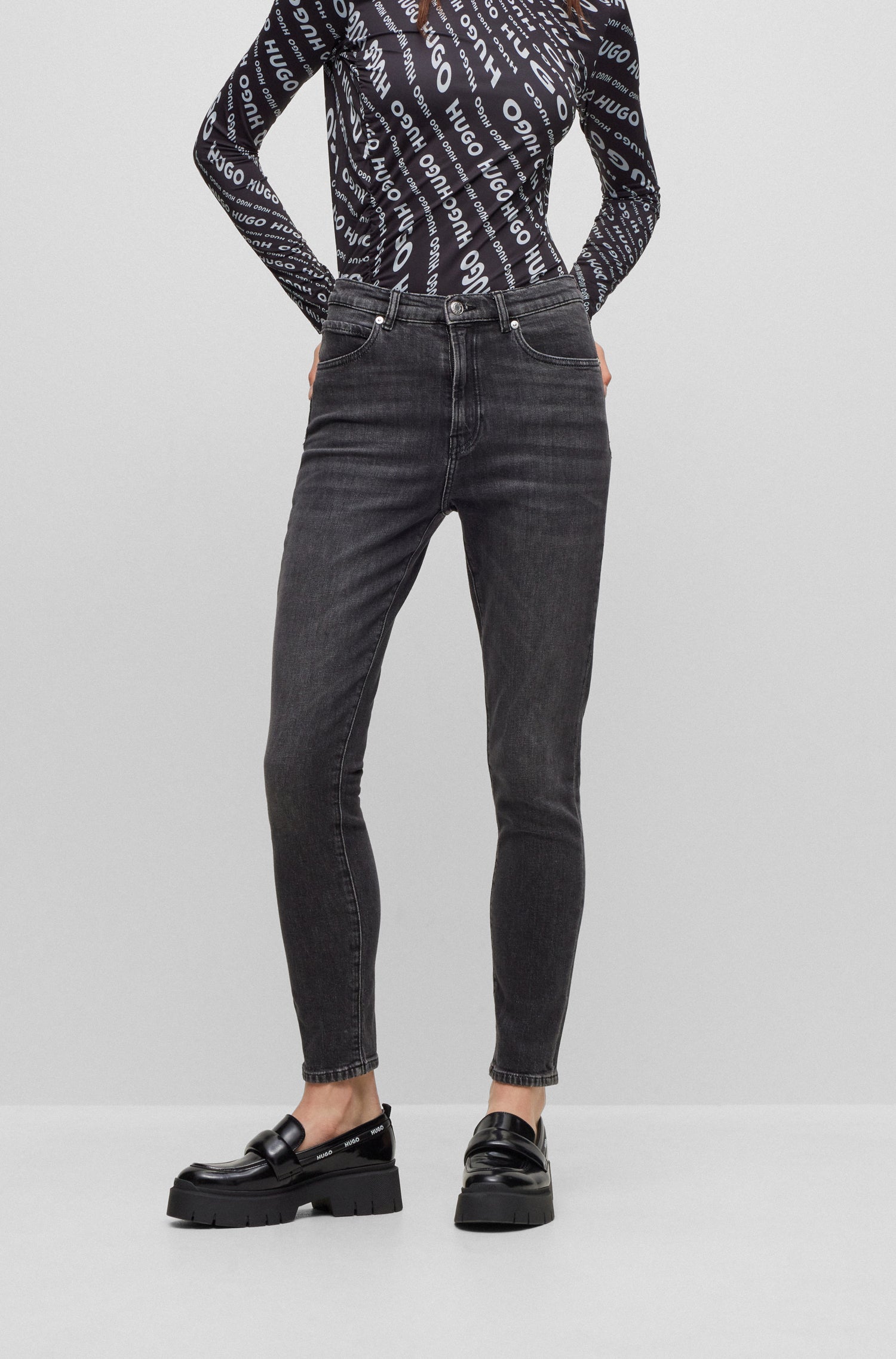 DARK GREY // JEANS 934