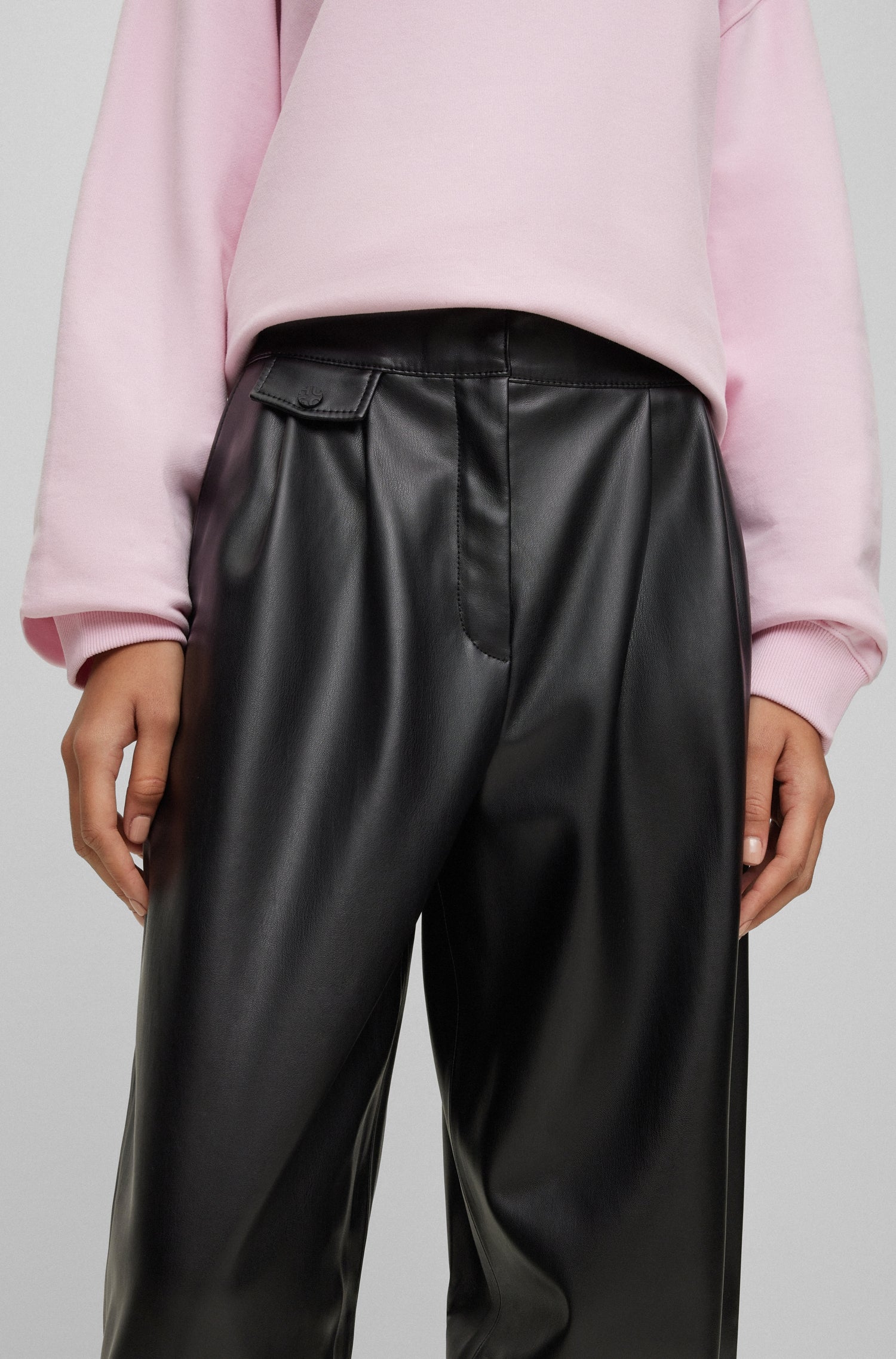 BLACK // CASUAL TROUSERS HESIZILA-1