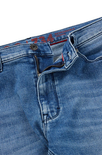 MEDIUM BLUE // JEANS HUGO 734