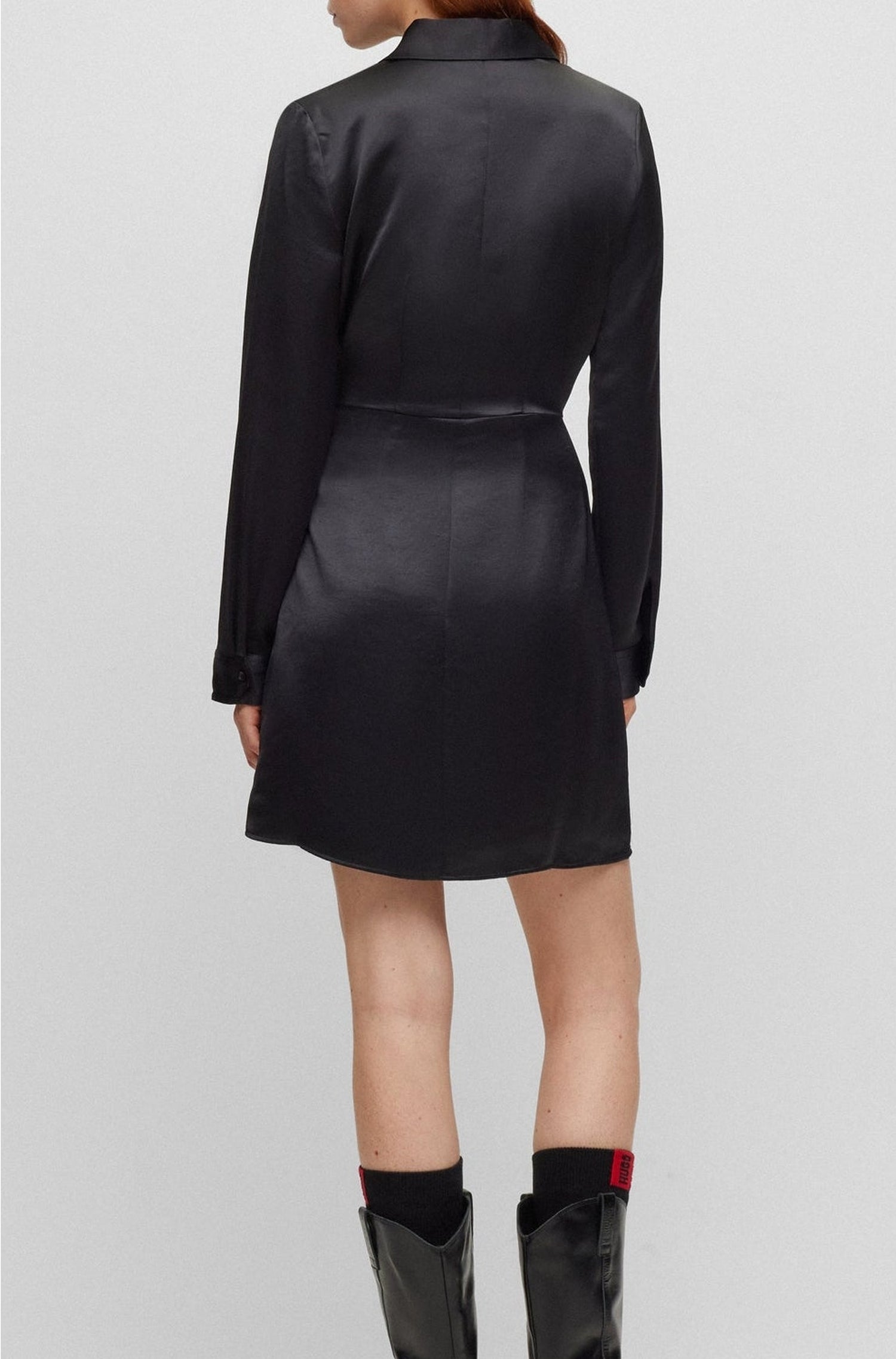 Robe Katharulla - Black