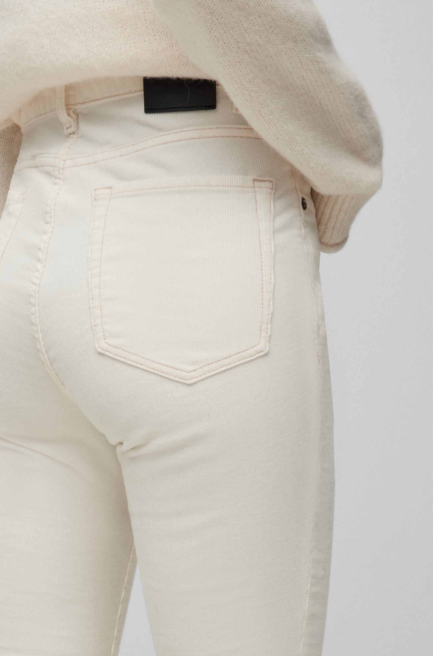 OPEN WHITE // JEANS C_KITT