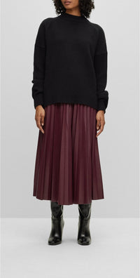 OPEN RED // SKIRTS VEPLIKA