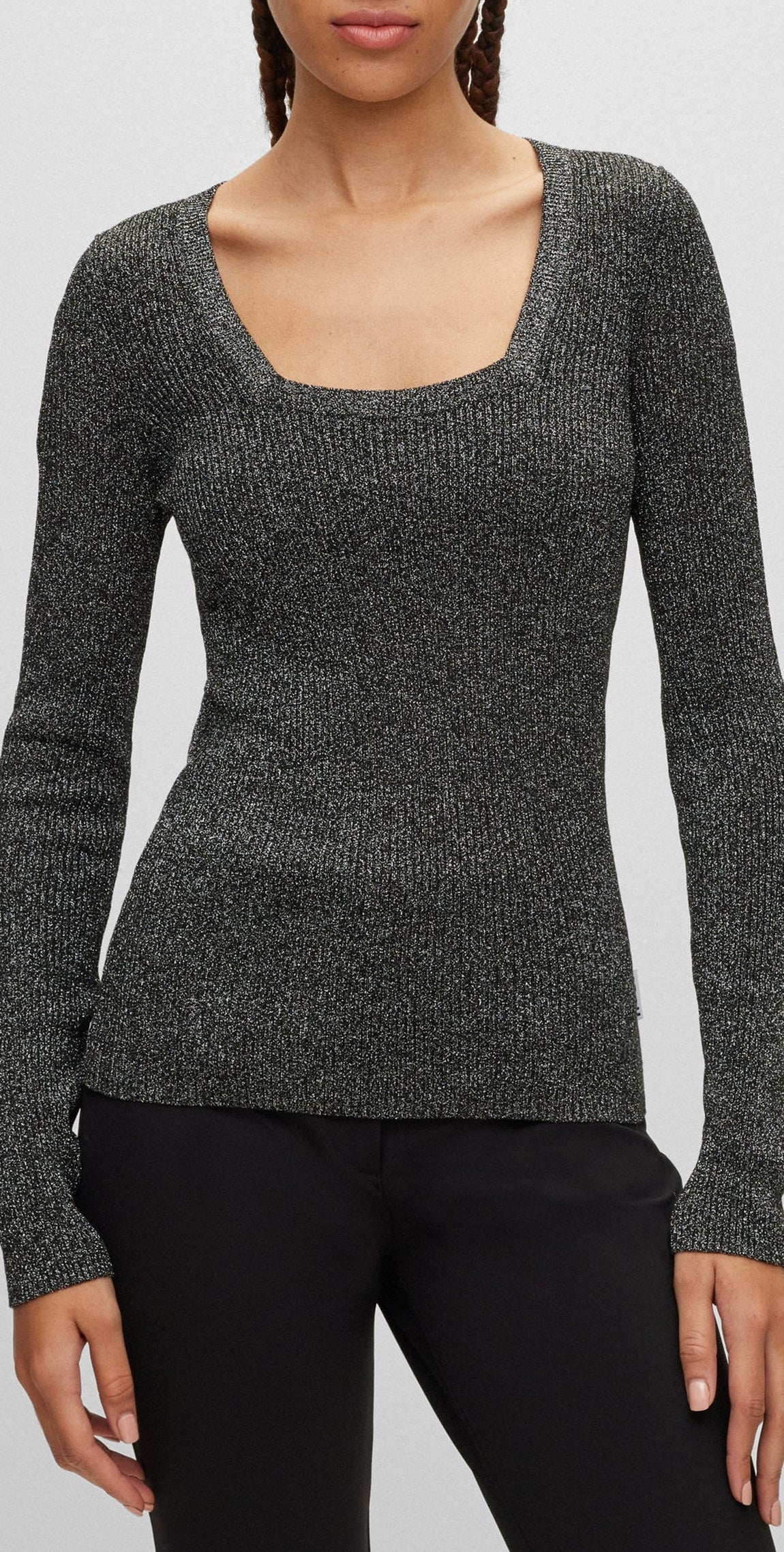 BLACK // SWEATERS SUNESSYN