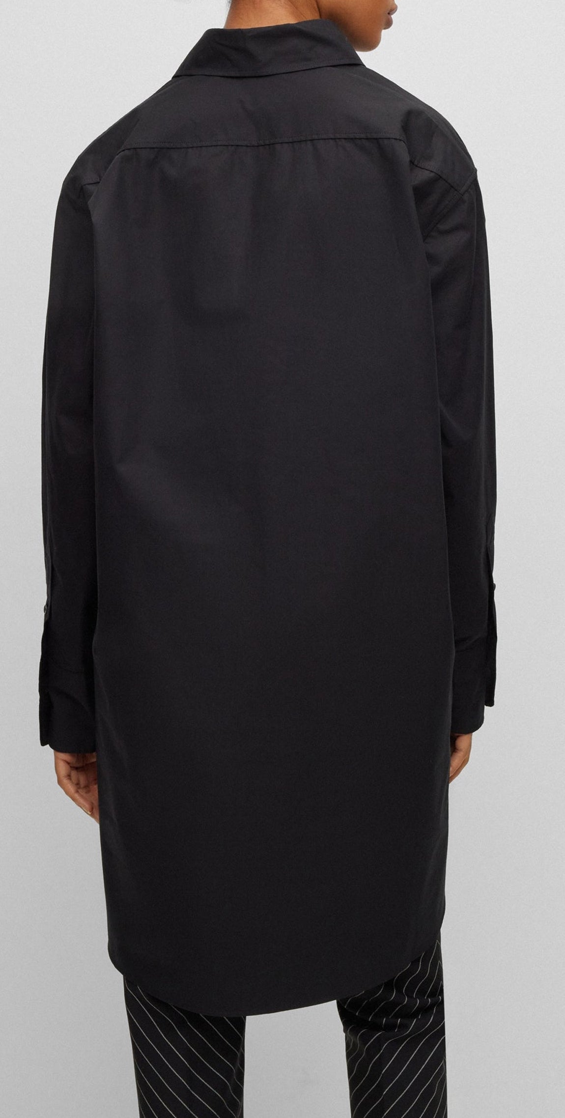 BLACK // TAILORED BLOUSES BAREID