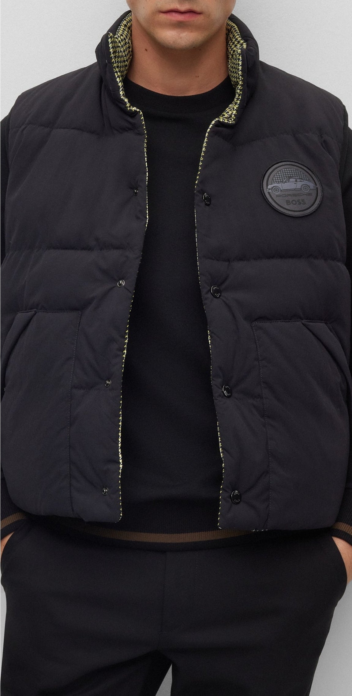 Comply sleeveless down jacket - Black