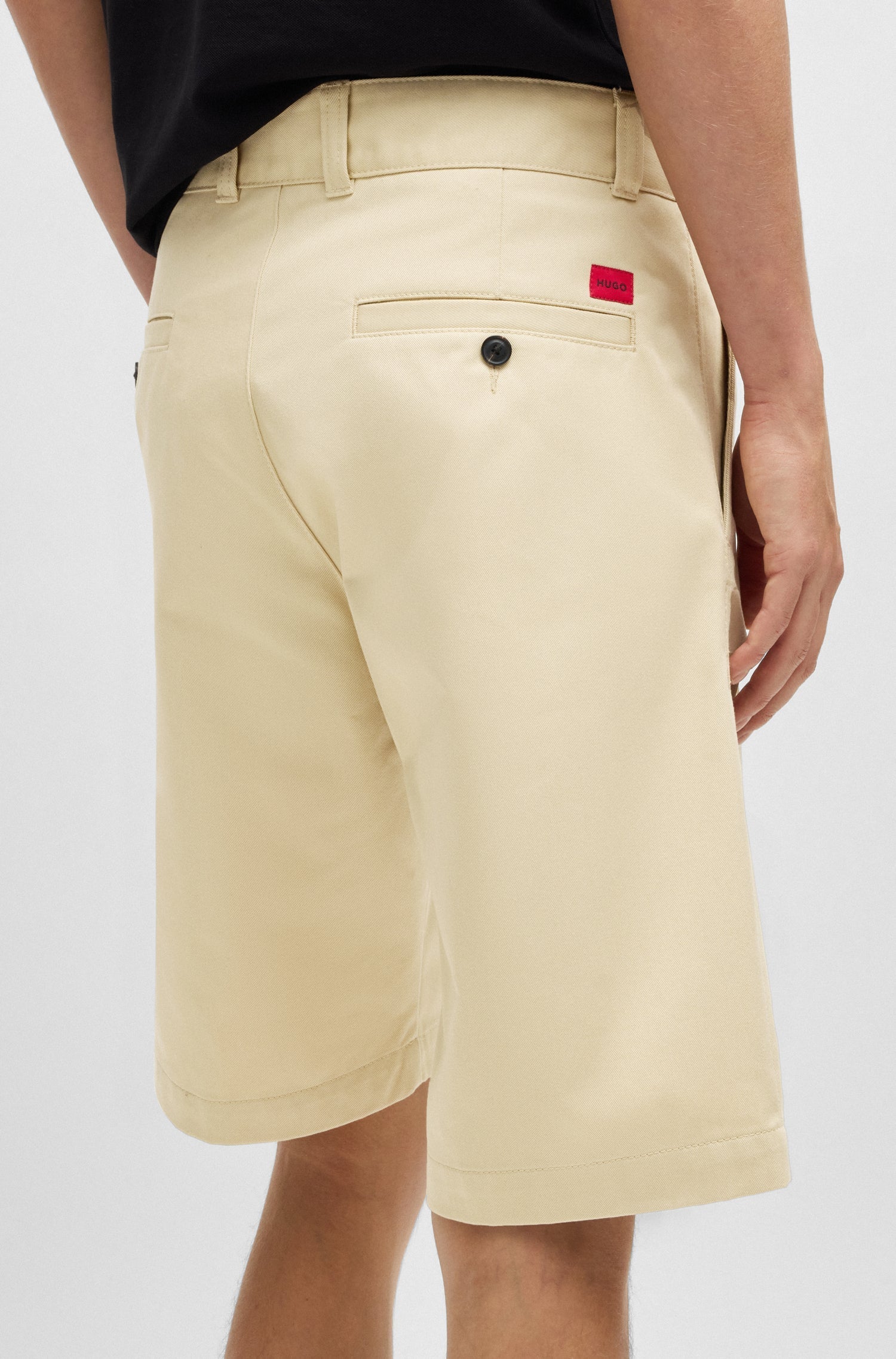 OPEN WHITE // SHORTS DARIK241
