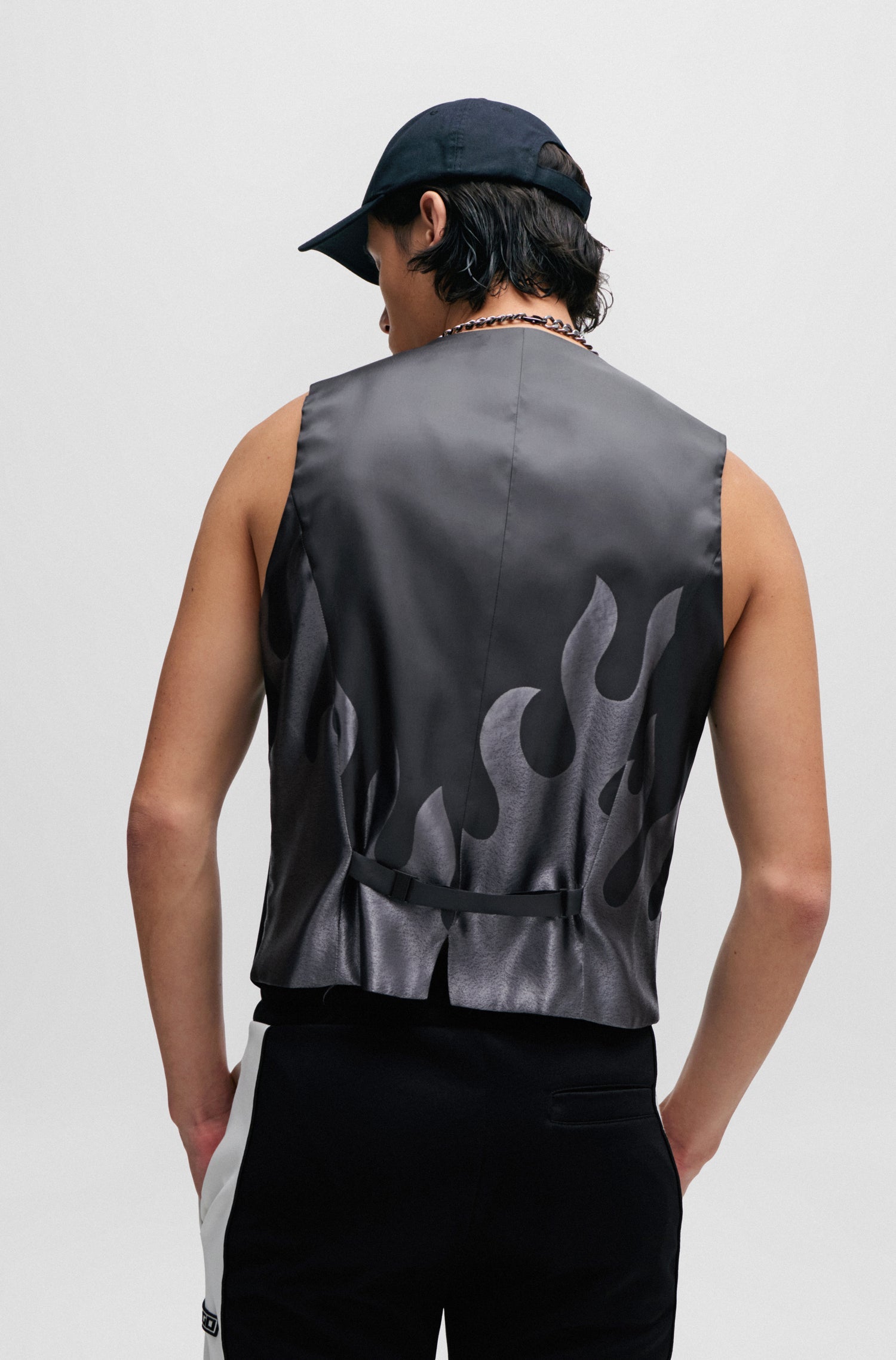 BLACK // WAISTCOATS VIN241F1X