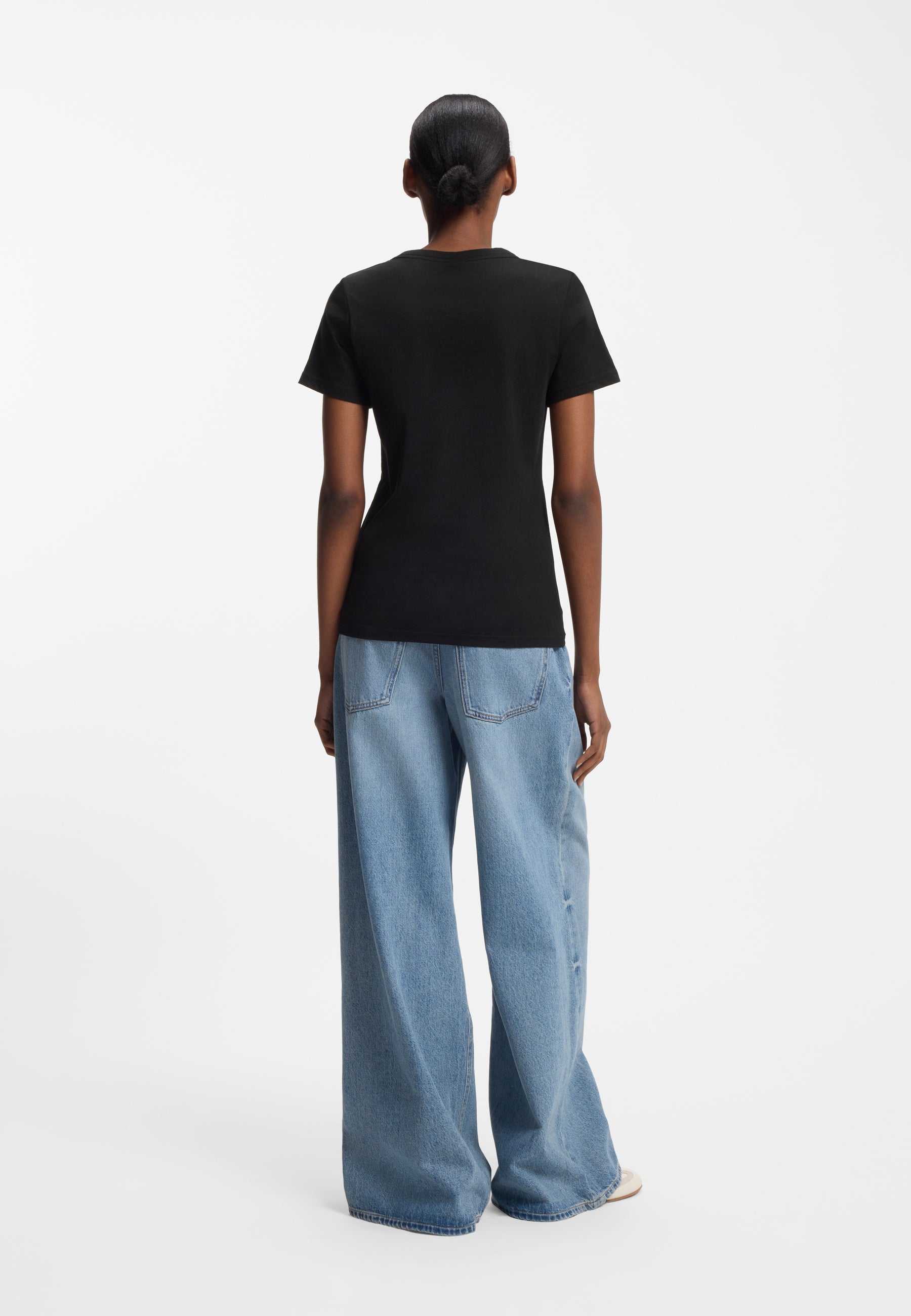BLACK // T-SHIRTS CLASSIC TEE_B