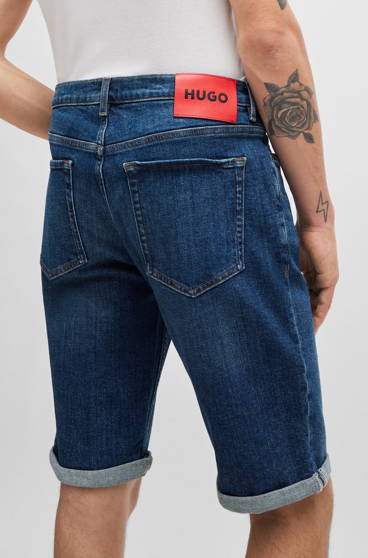 MEDIUM BLUE // JEANS HUGO 634/S