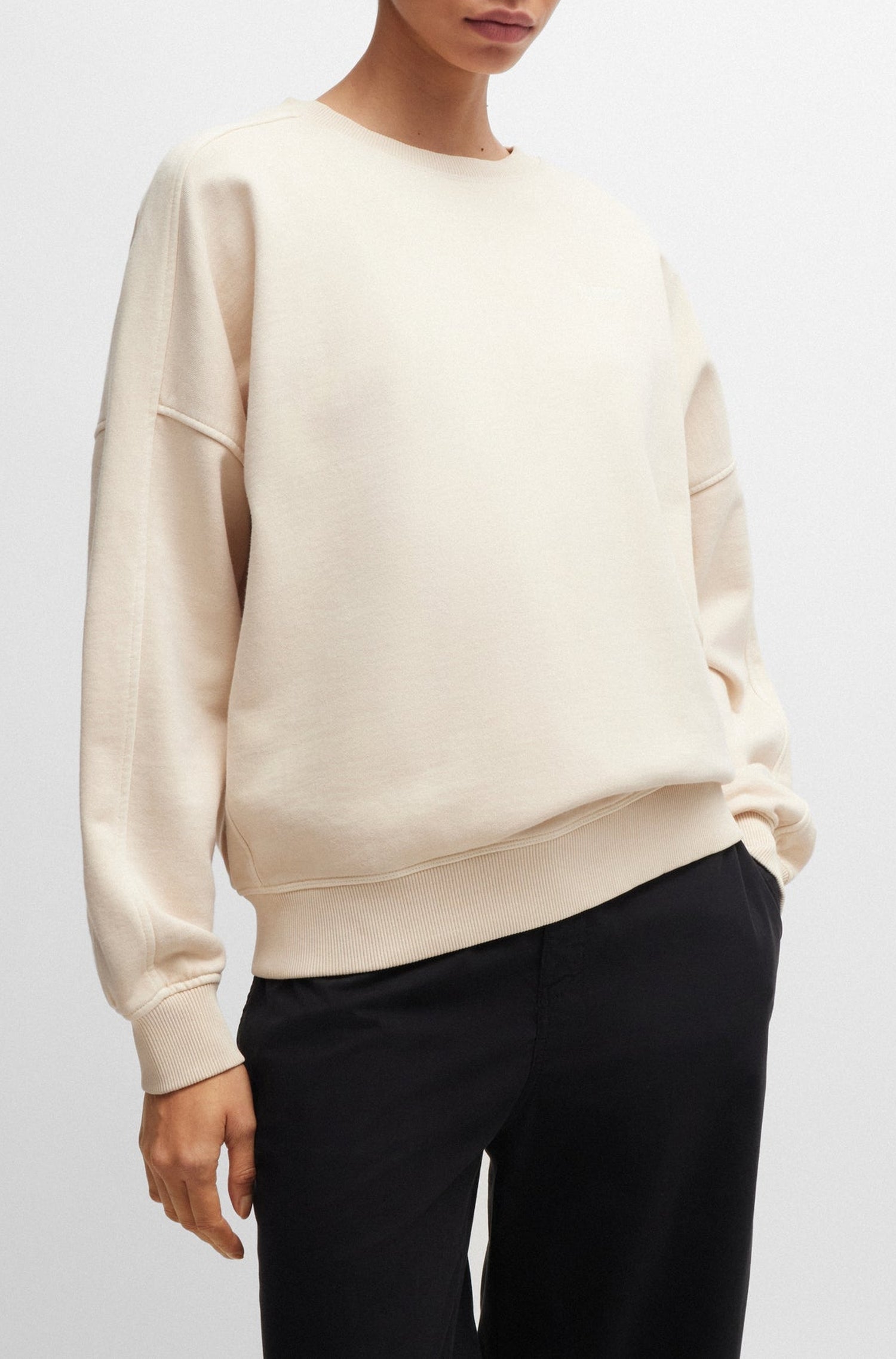 REF ADD // OPEN BEIGE // SWEATERS TAVI-VN