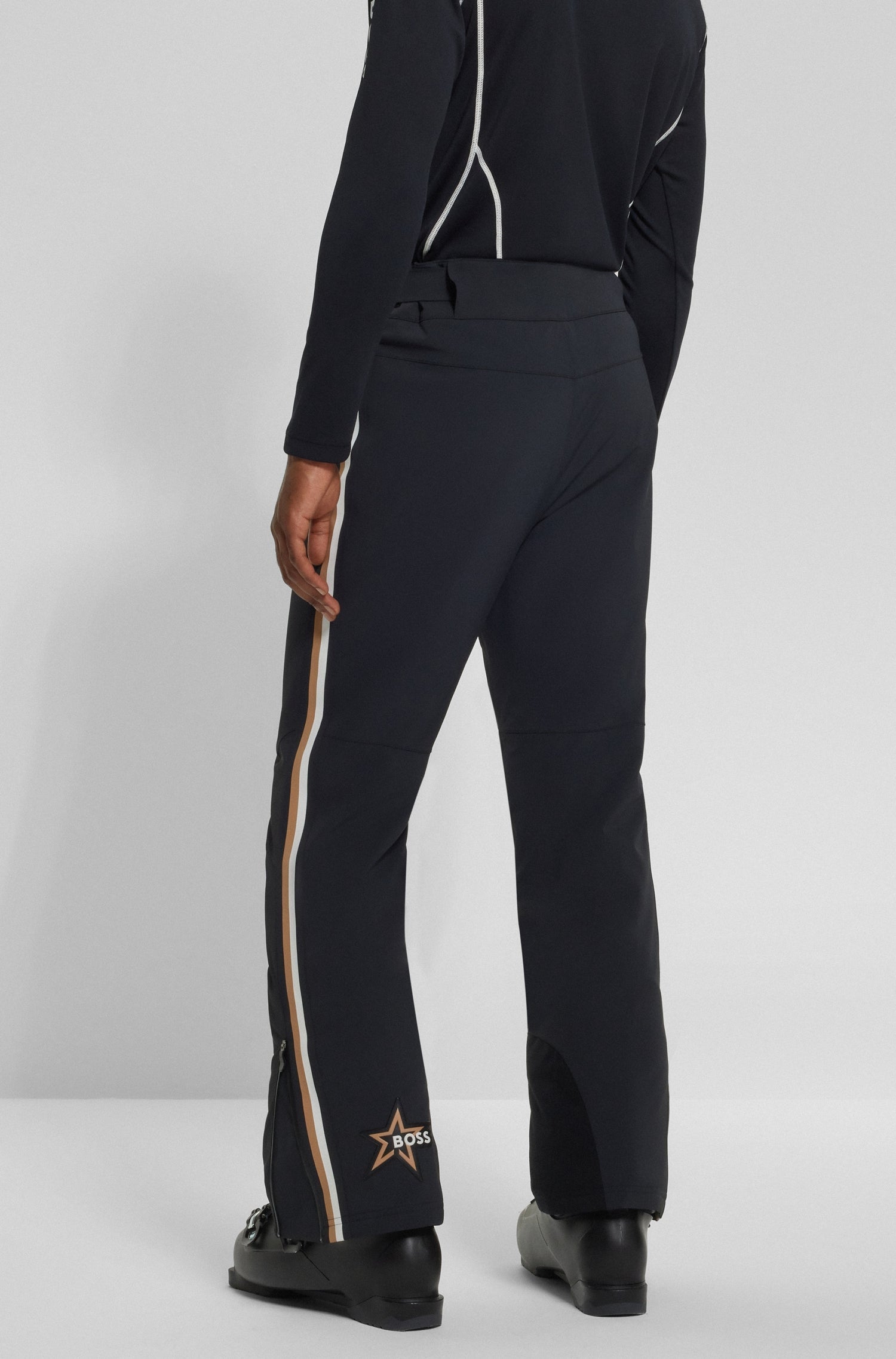 BLACK // TROUSERS M1000381_PM