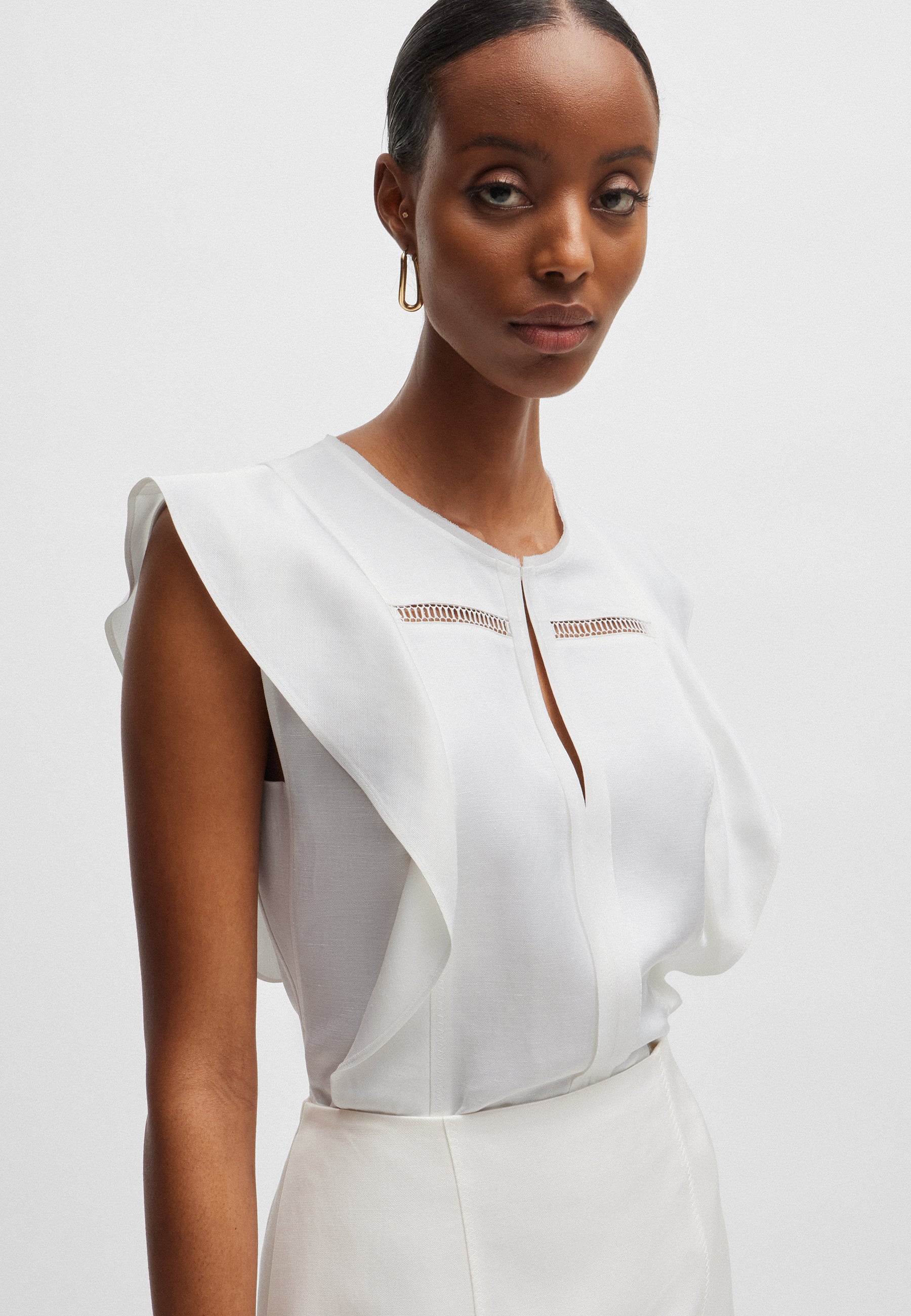 WHITE // TAILORED BLOUSES BILEINA