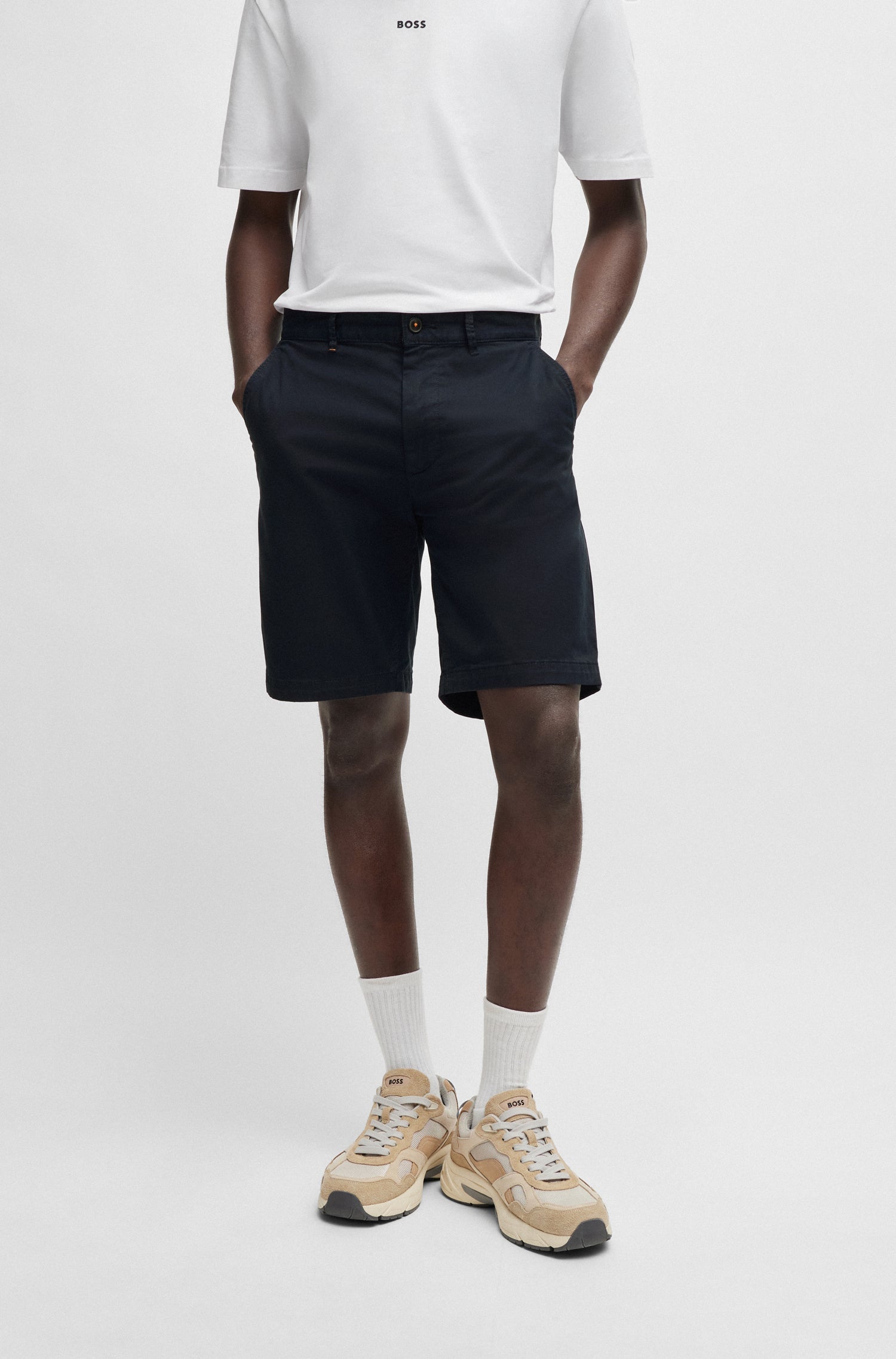 HORS LIGNE // DARK BLUE // SHORTS CHINO-SLIM-SHORTS