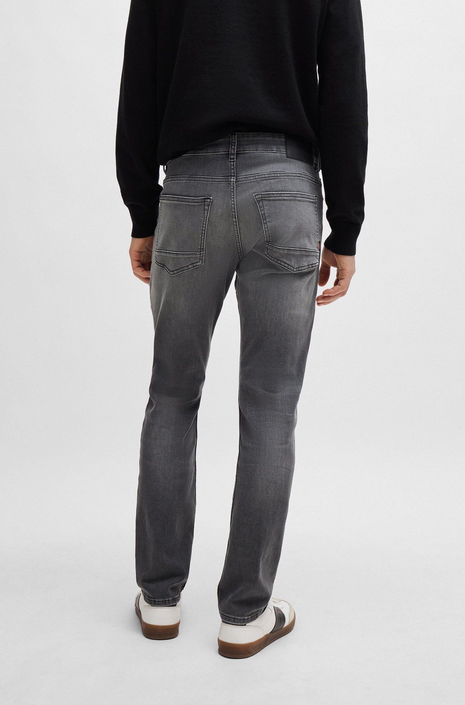 Jean Delaware - Medium Grey