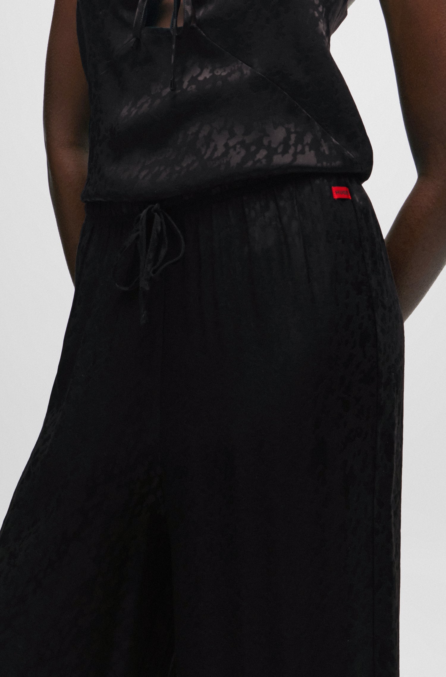 BLACK // PYJAMAS TOPS SKITTY_CAMISOLE