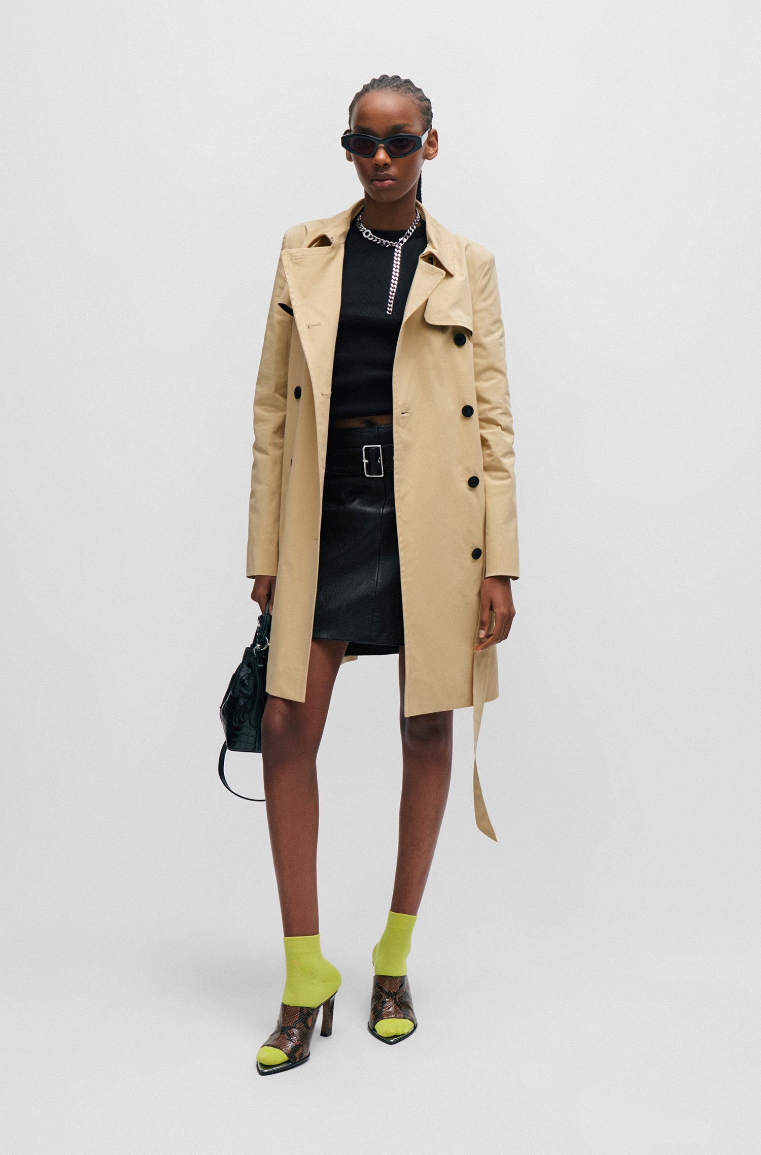 OPEN BEIGE // TRENCHCOATS MAKARAS-2