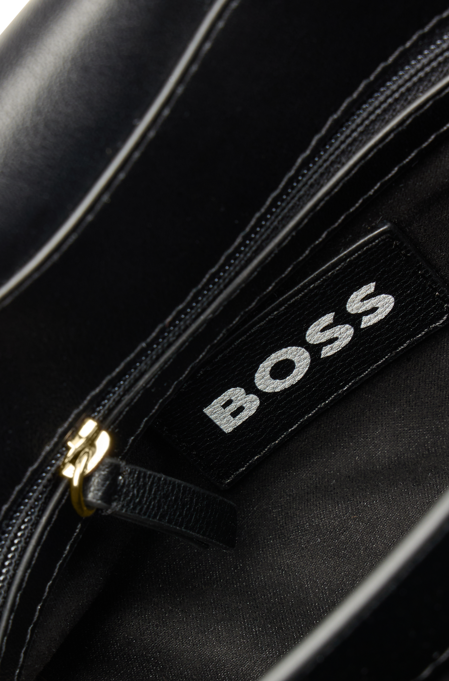 BLACK // SHOULDER BAGS B_ICON SH. BAG P.