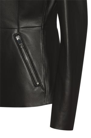 BLACK // LEATHER SASILIA