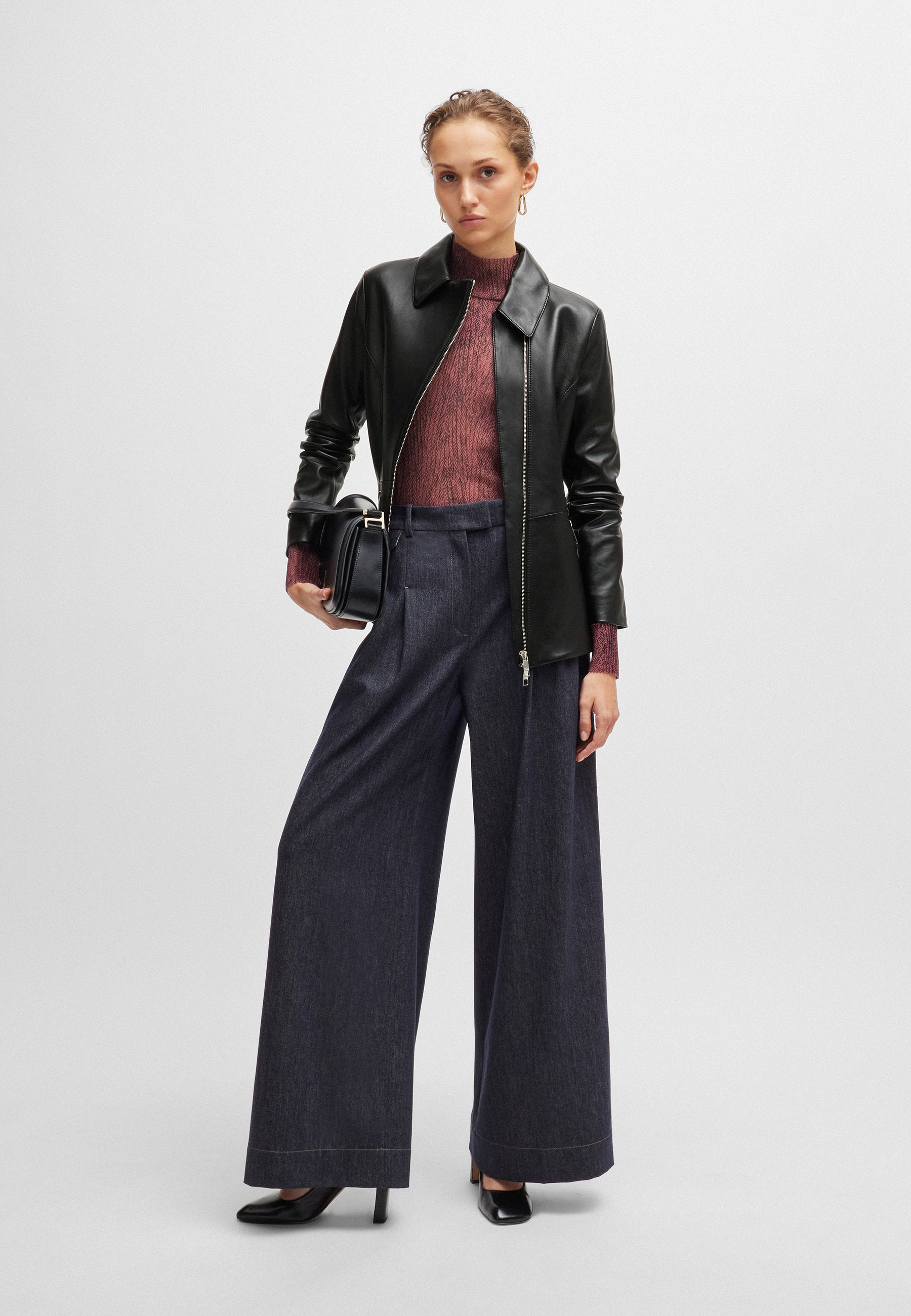 BLACK // LEATHER SASILIA