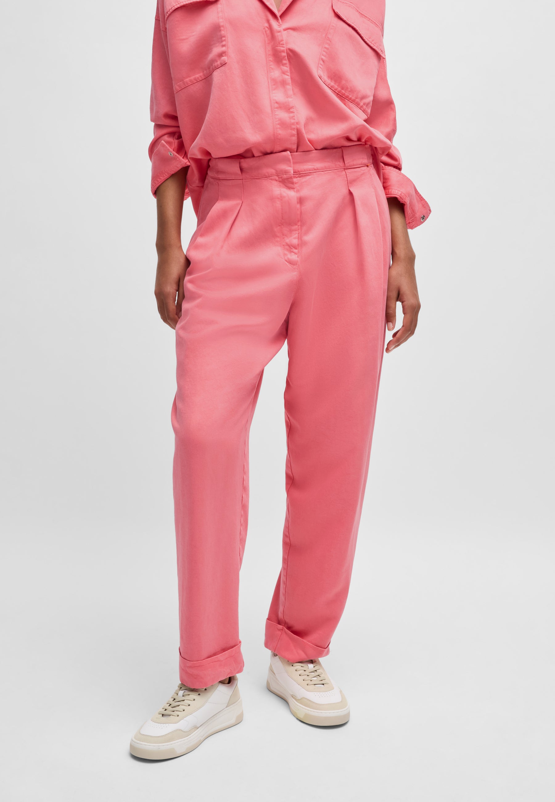 LIGHT & PASTEL PINK // CASUAL TROUSERS C_TIMBAT