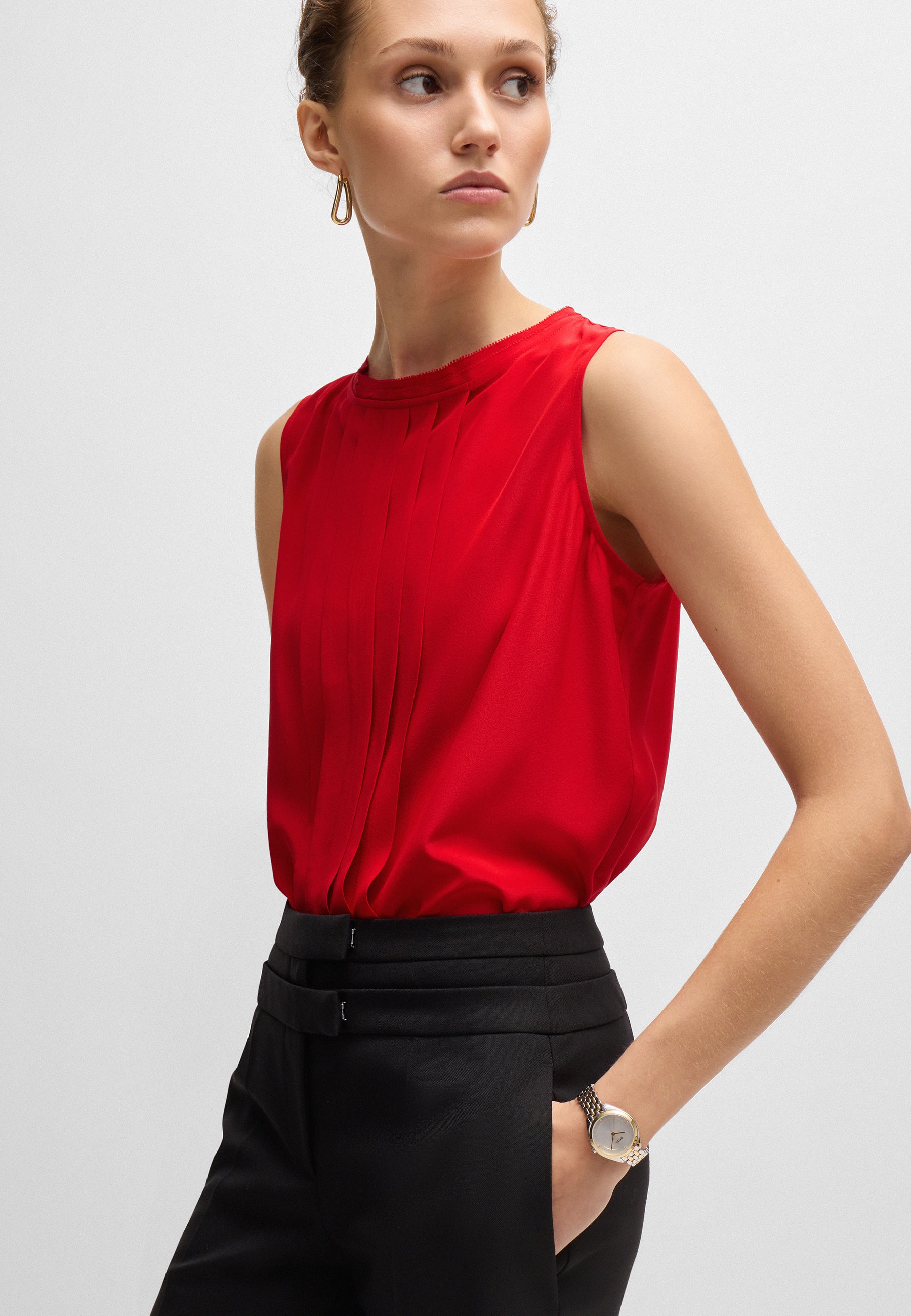 BRIGHT RED // TAILORED BLOUSES BEMIULA
